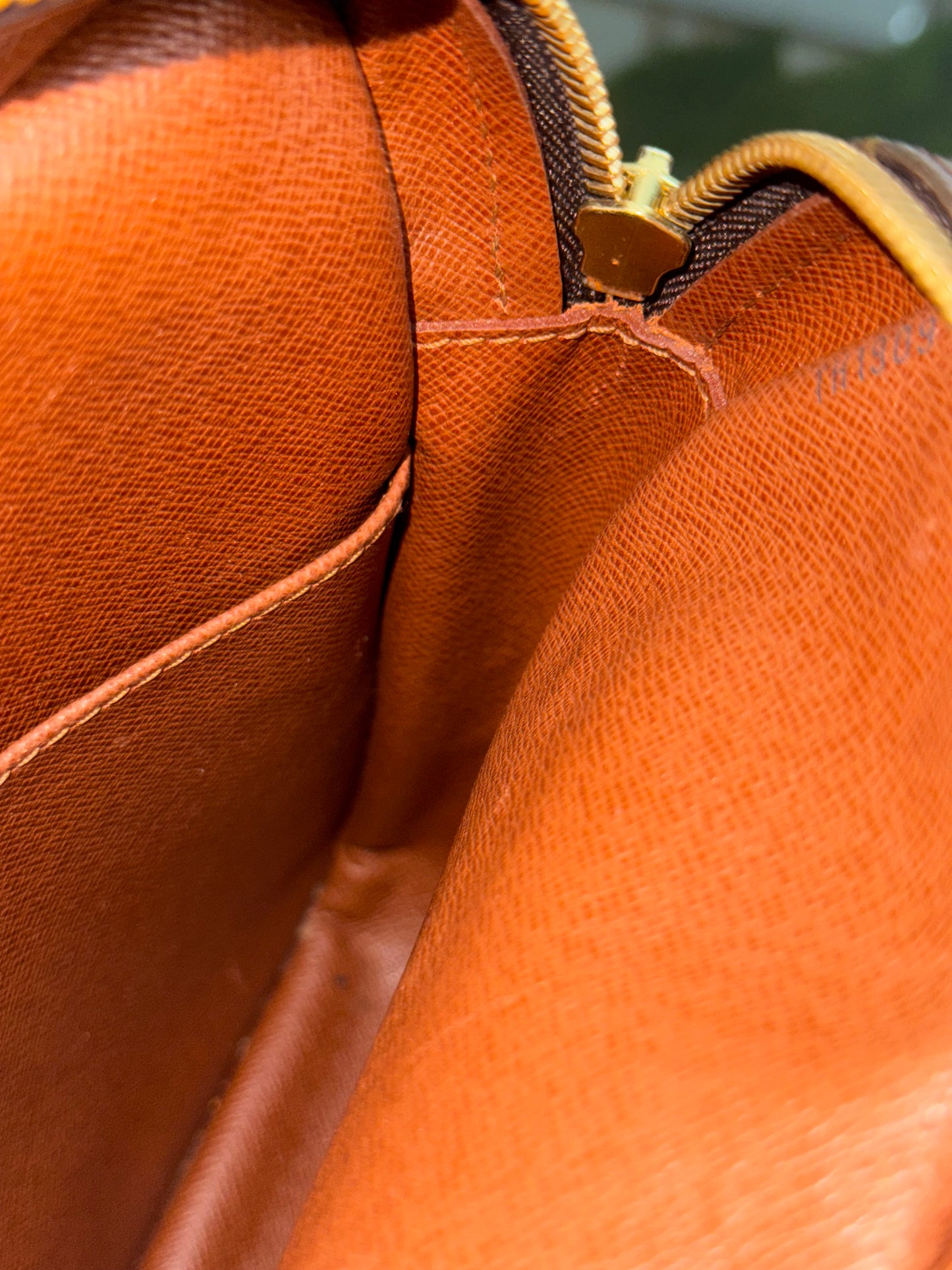Amazon Crossbody Bag -Year: 1999