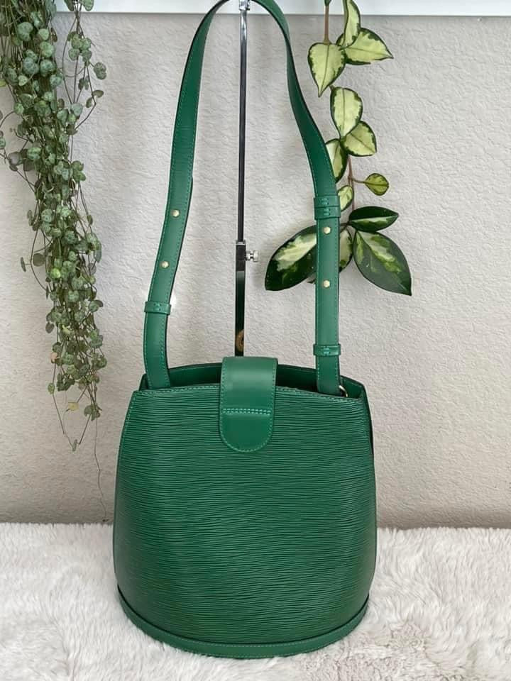 Epi Cluny in Green -Year: 1993