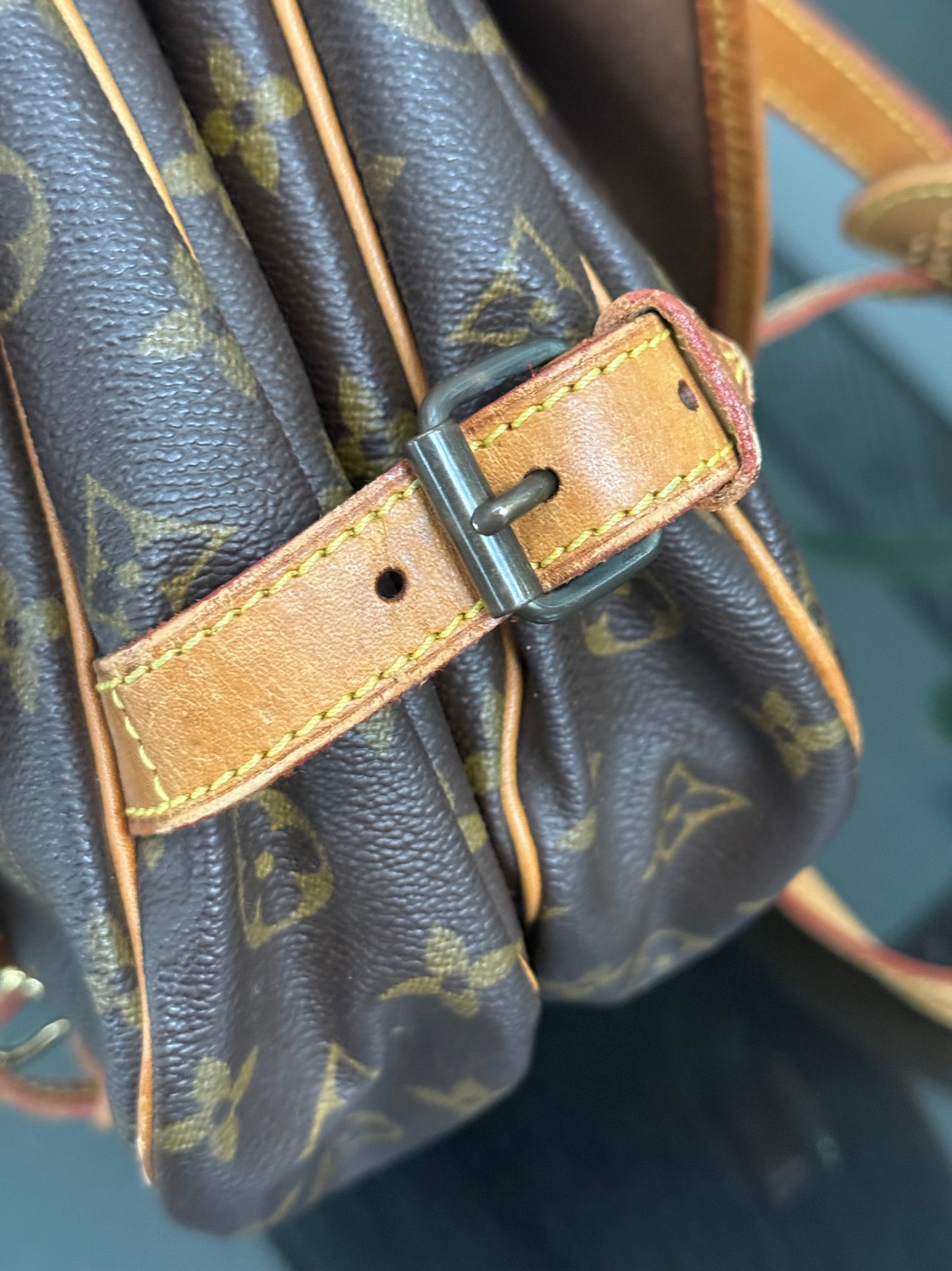Saumur 30 Crossbody - Year: 1996