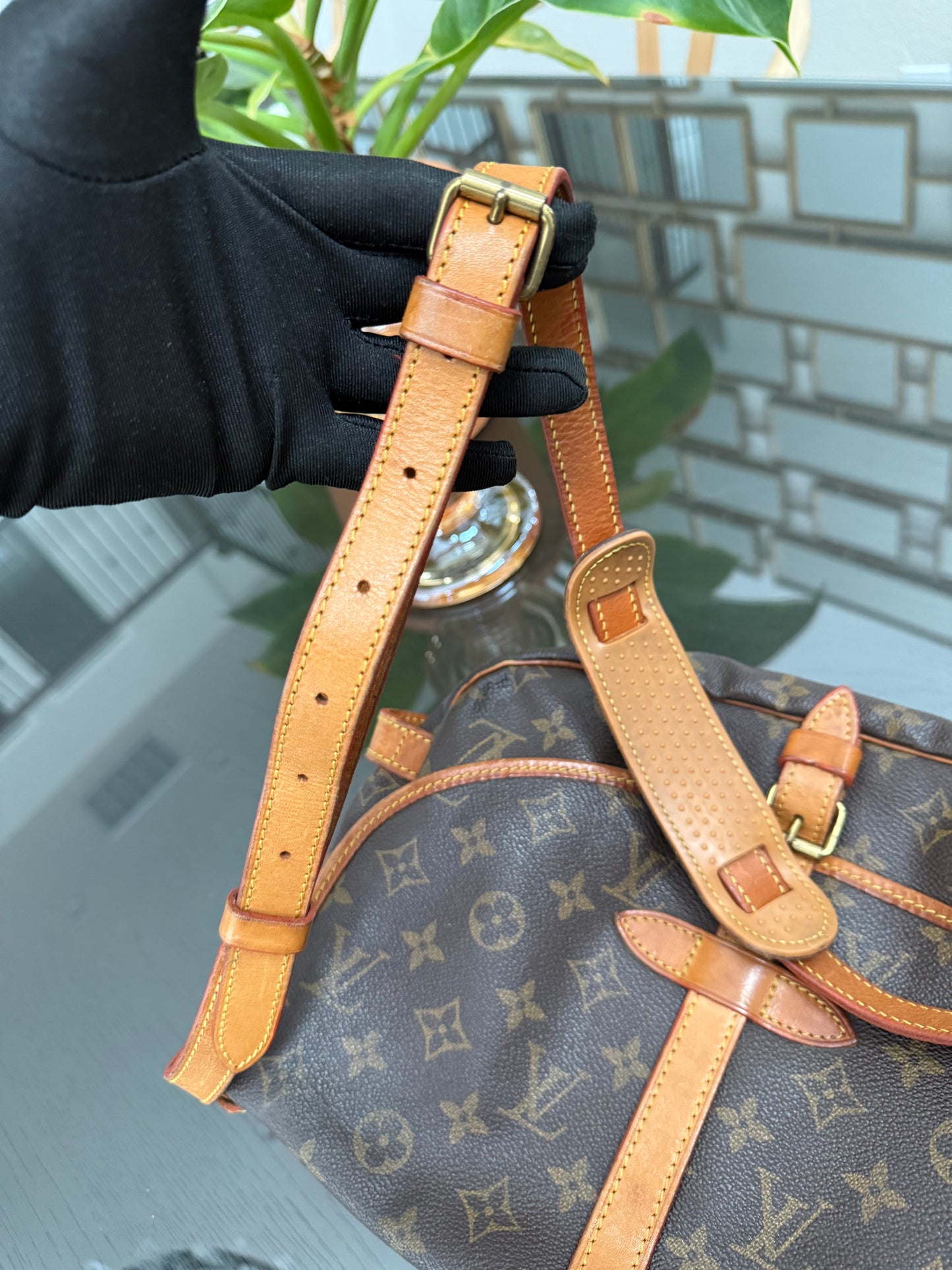 Saumur 30 Crossbody -๐๏ธ Year: 1992