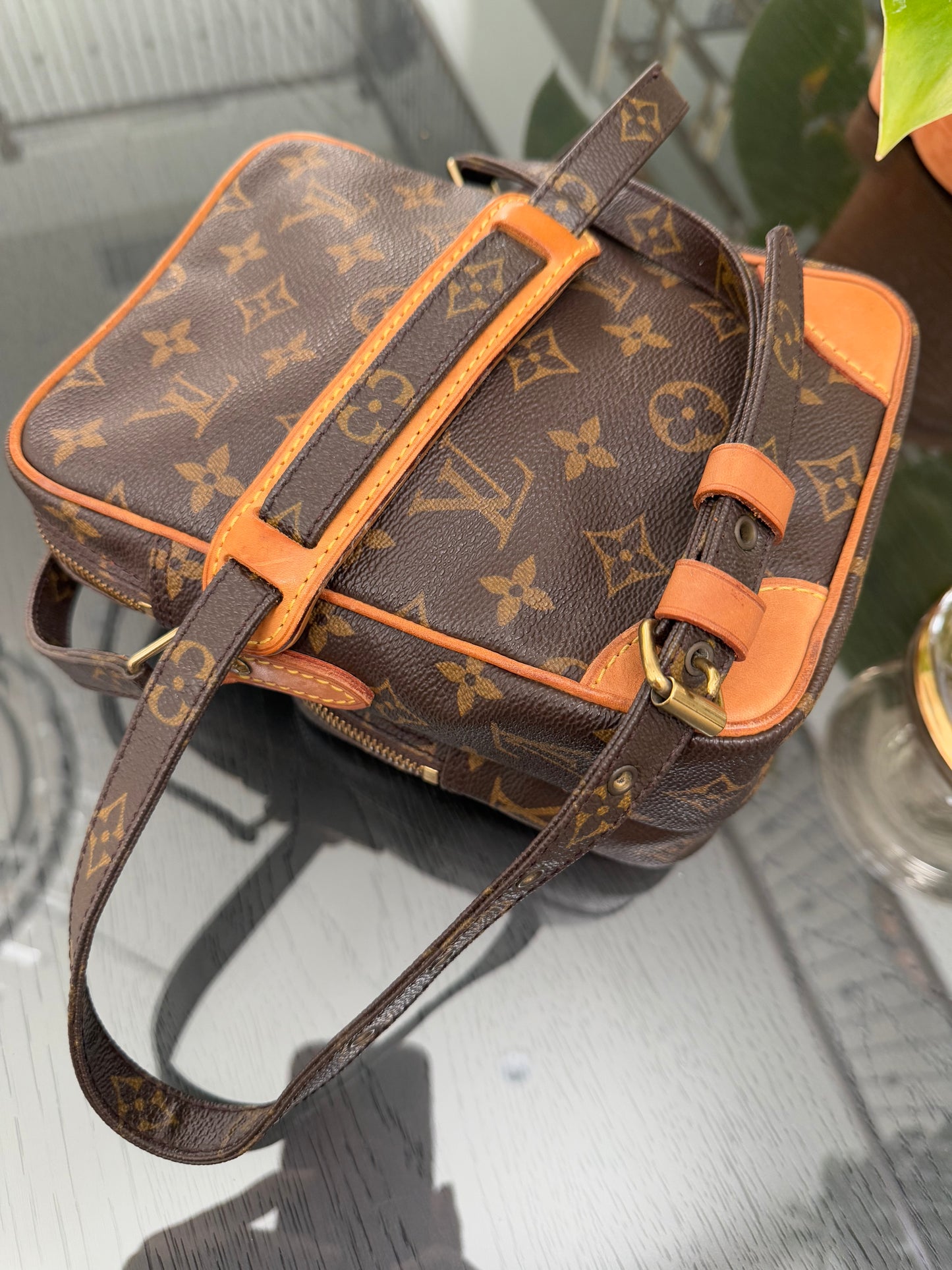 Amazon Crossbody Bag -Year: 1997