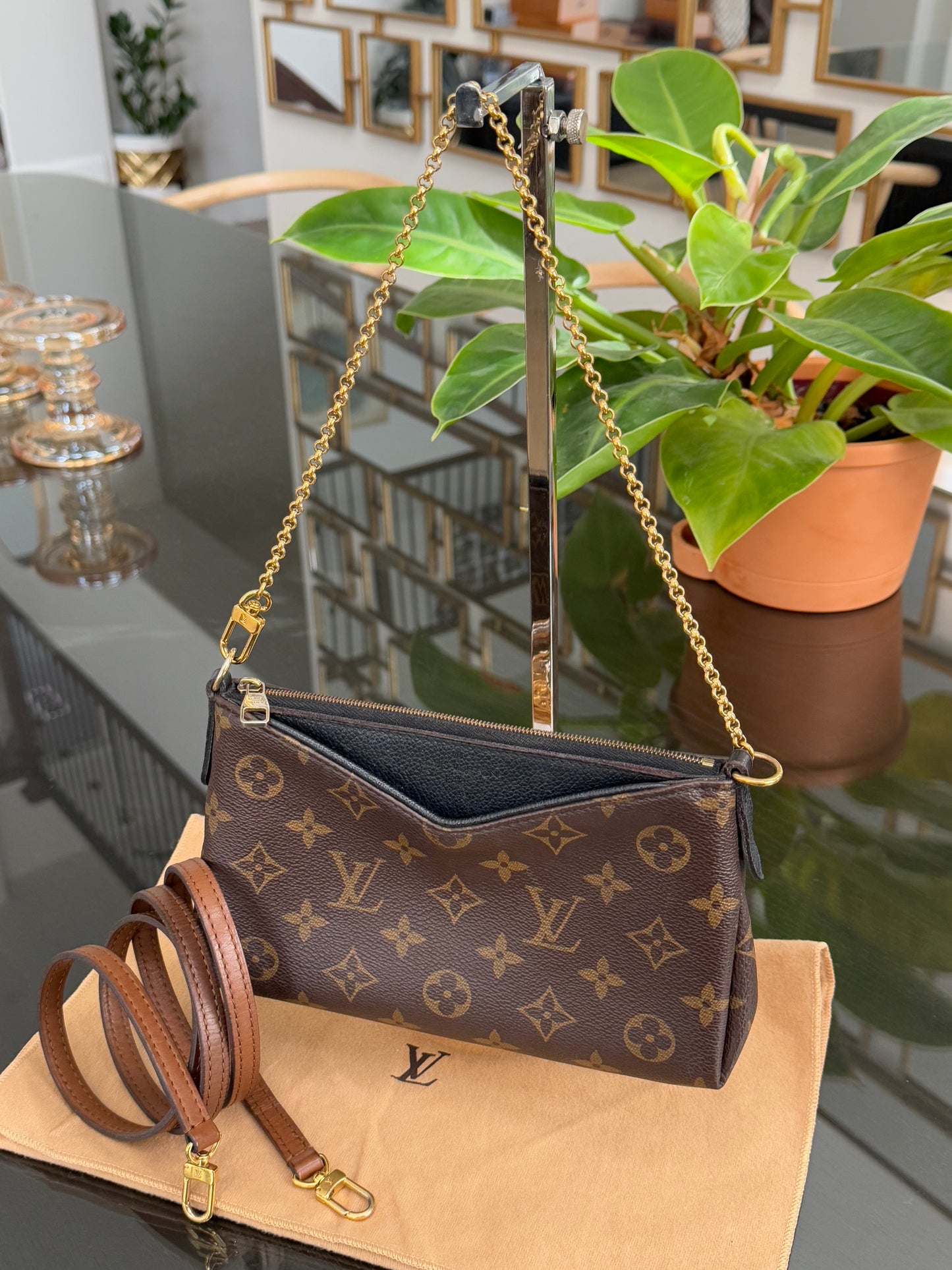 Pallas Clutch w/ Box , Receipt, Dustbag and Paper bag -Year: 2015