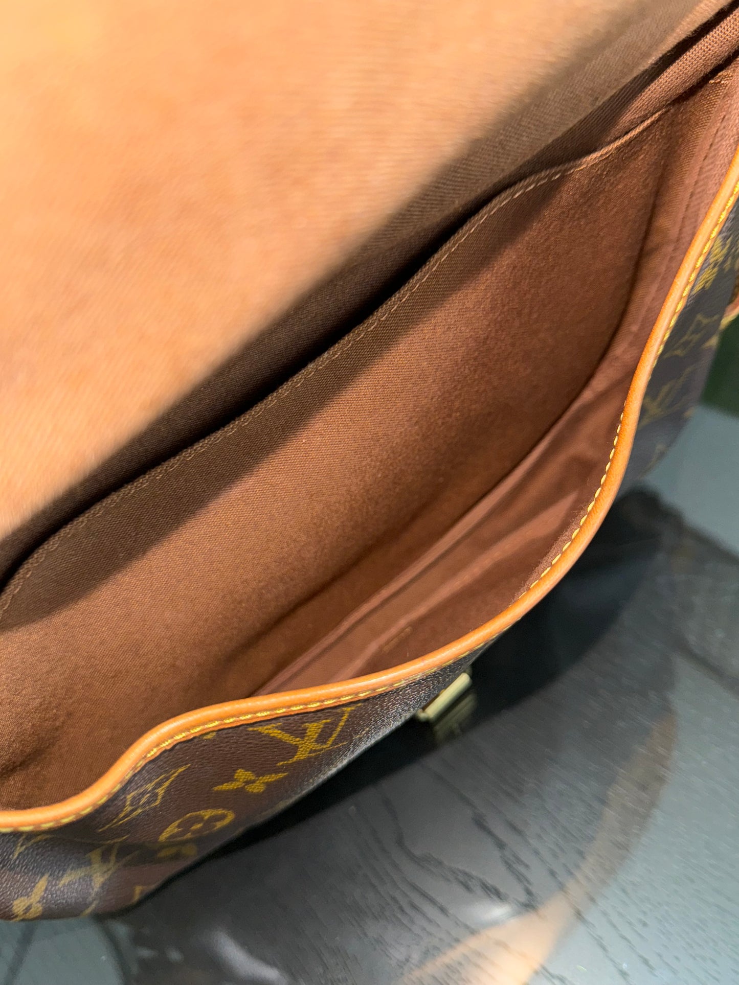 Saumur 30 Crossbody - Year: 1996