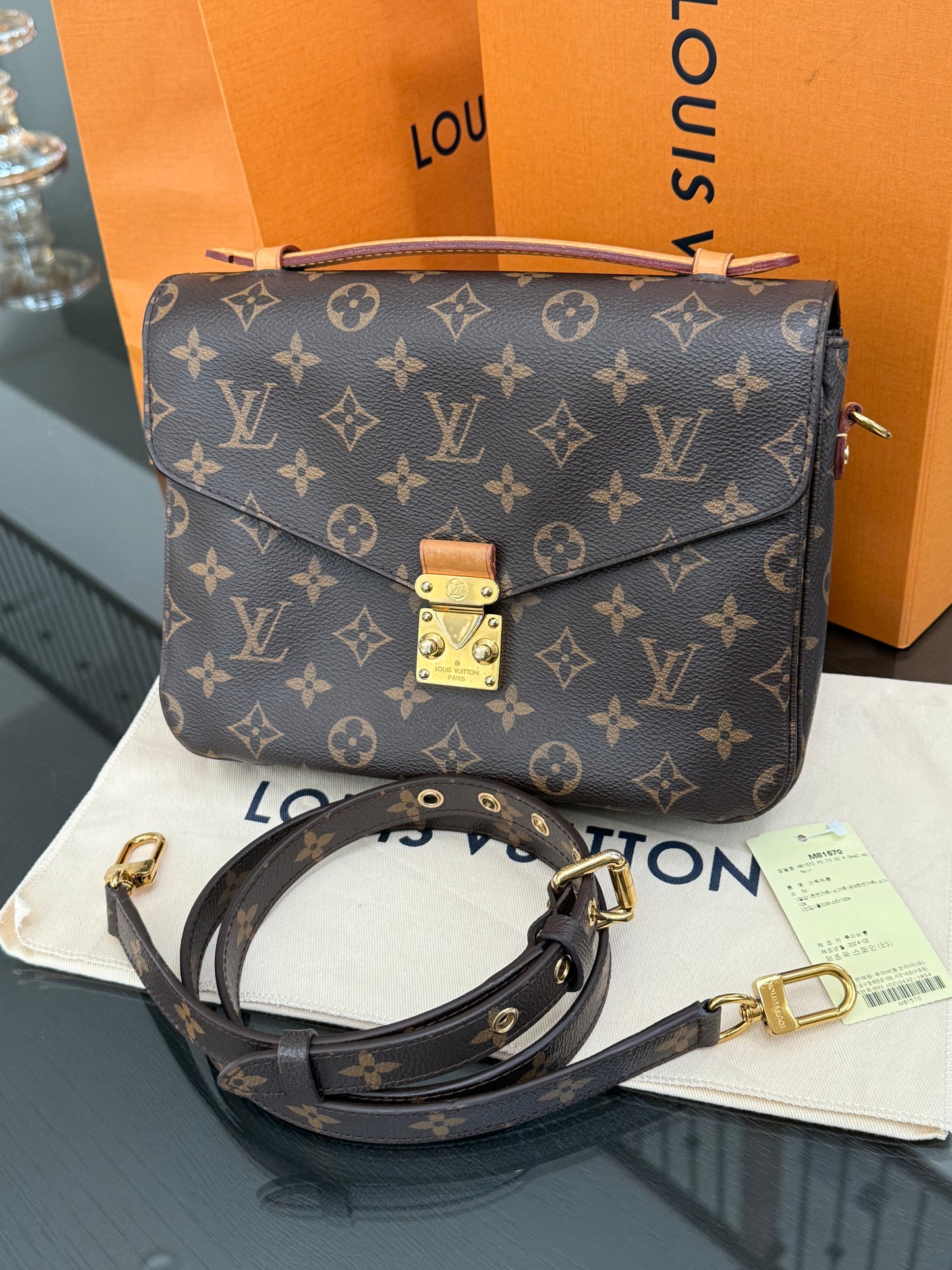 Pochette Metis with Box, Dustbag and Paper bag -Microchip & Authenticed