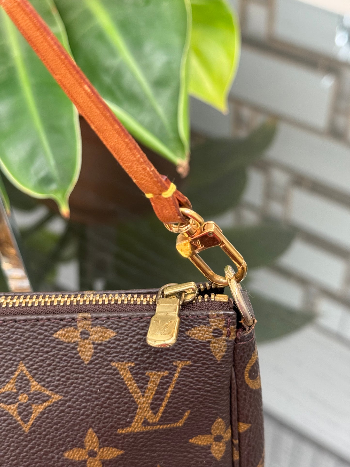 Pochette Accessories - ๐
Year: 1999