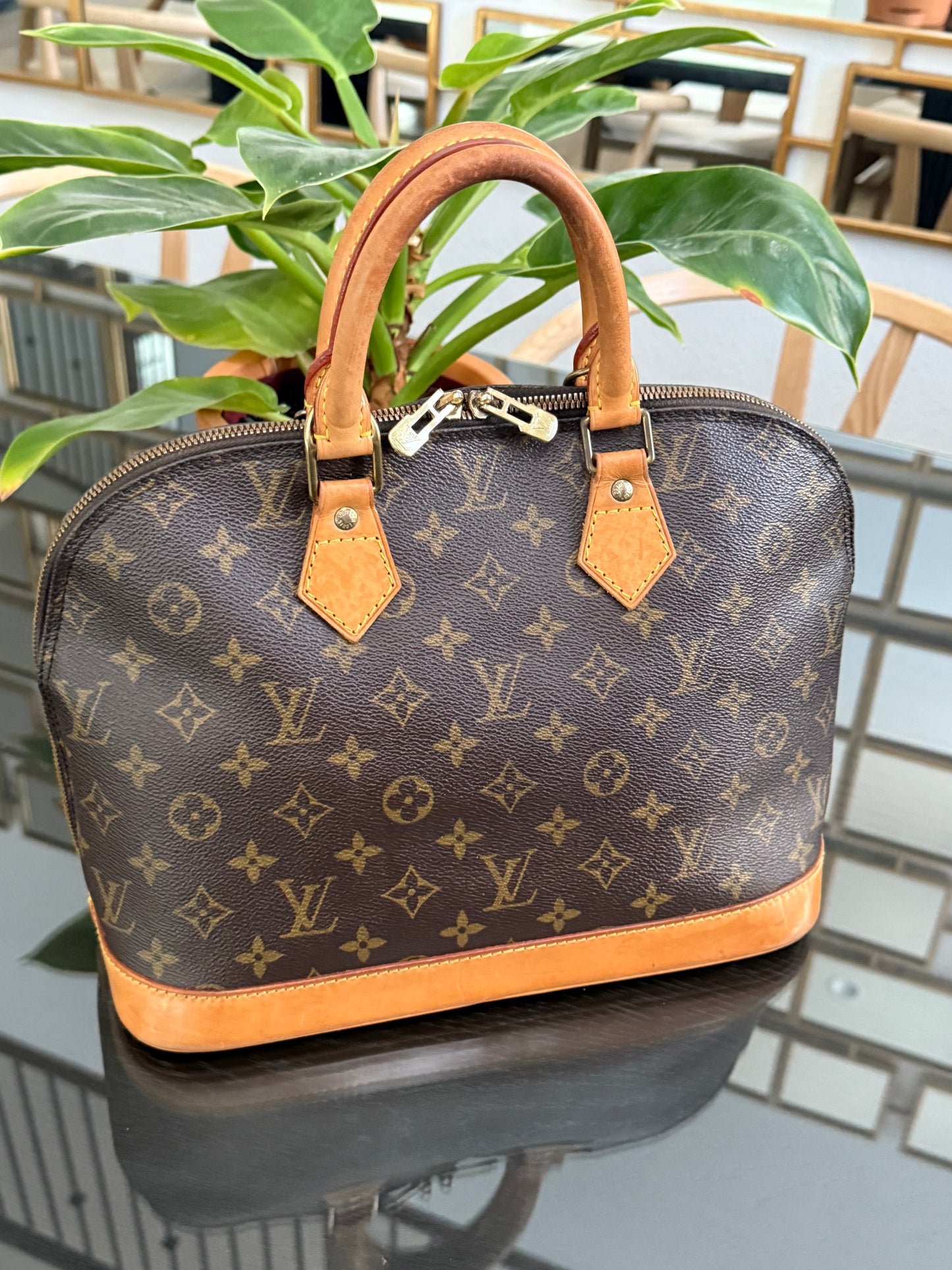 Alma PM in Monogram- 🗓️ Year: 1995