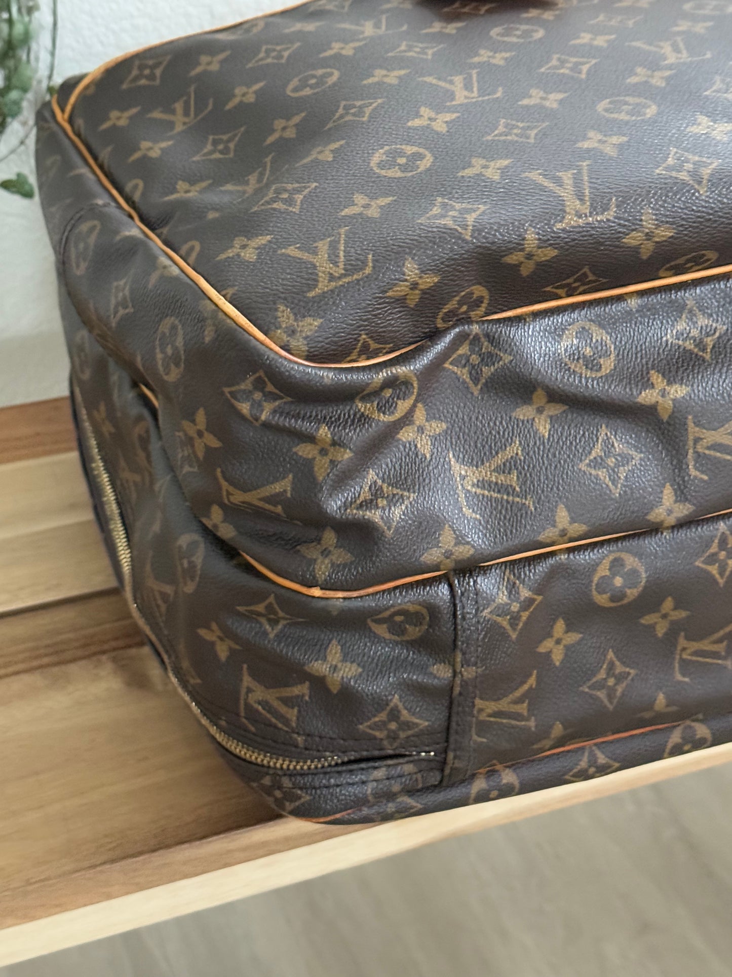Alize II ‘24 Heure’ 45 Soft Suitcase Luggage - 📅 Year: 1997