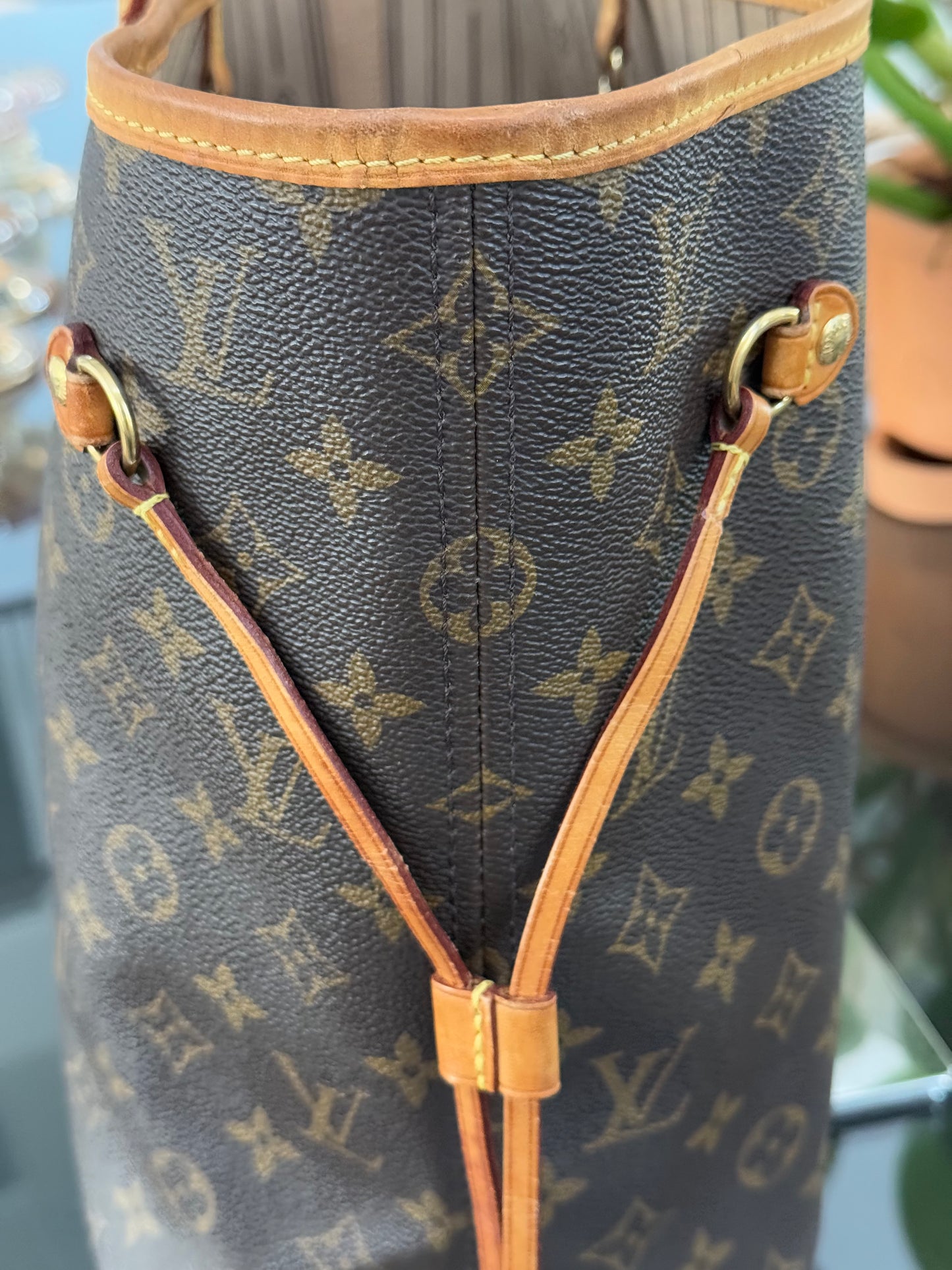 Neverfull MM with Dustbag and Insert Organizer -๐๏ธ Year: 2011