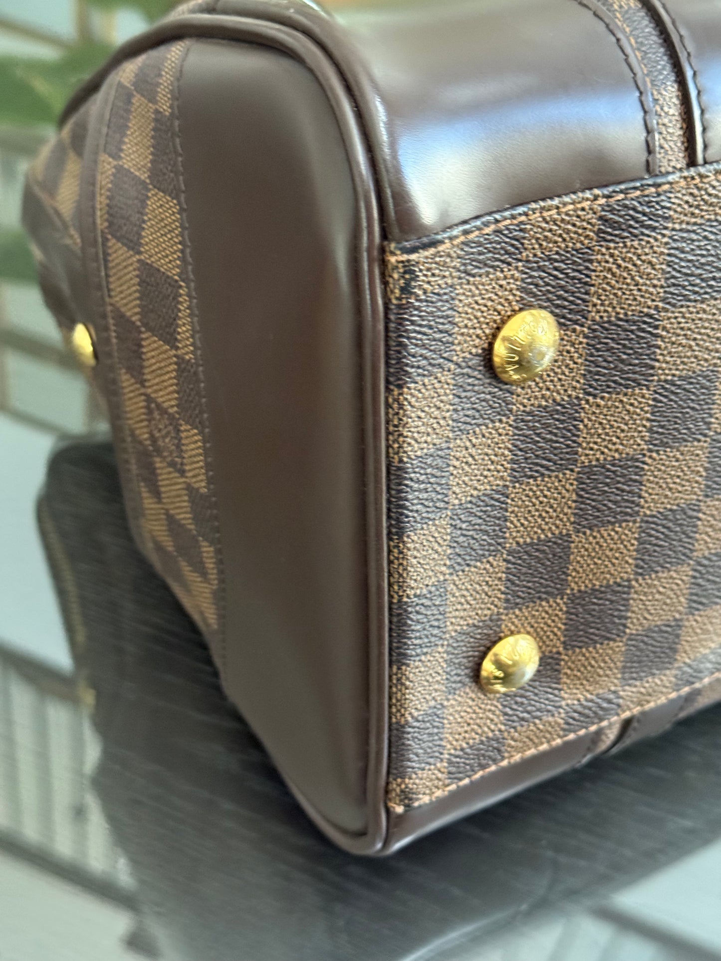 Berkeley Damier Ebene with Dustbag 🗓️ Year: 2009