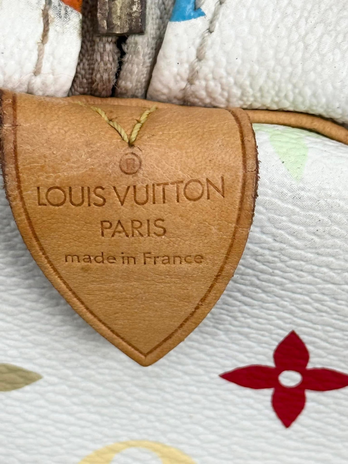 Multicolor Speedy 30 with Dustbag, clochette and keys π π
Year: 2007