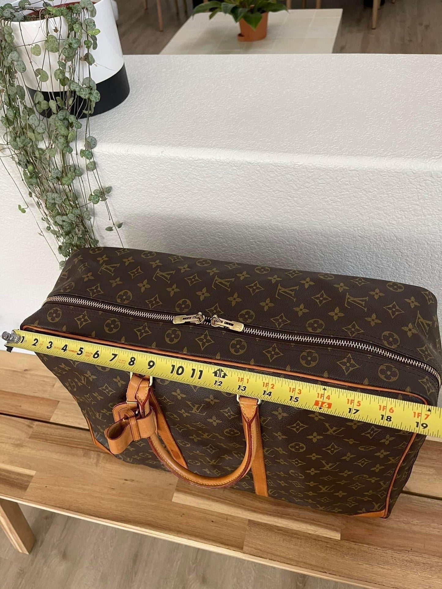 Sirius 50 Soft Suitcase Luggage - π
Year: 1994