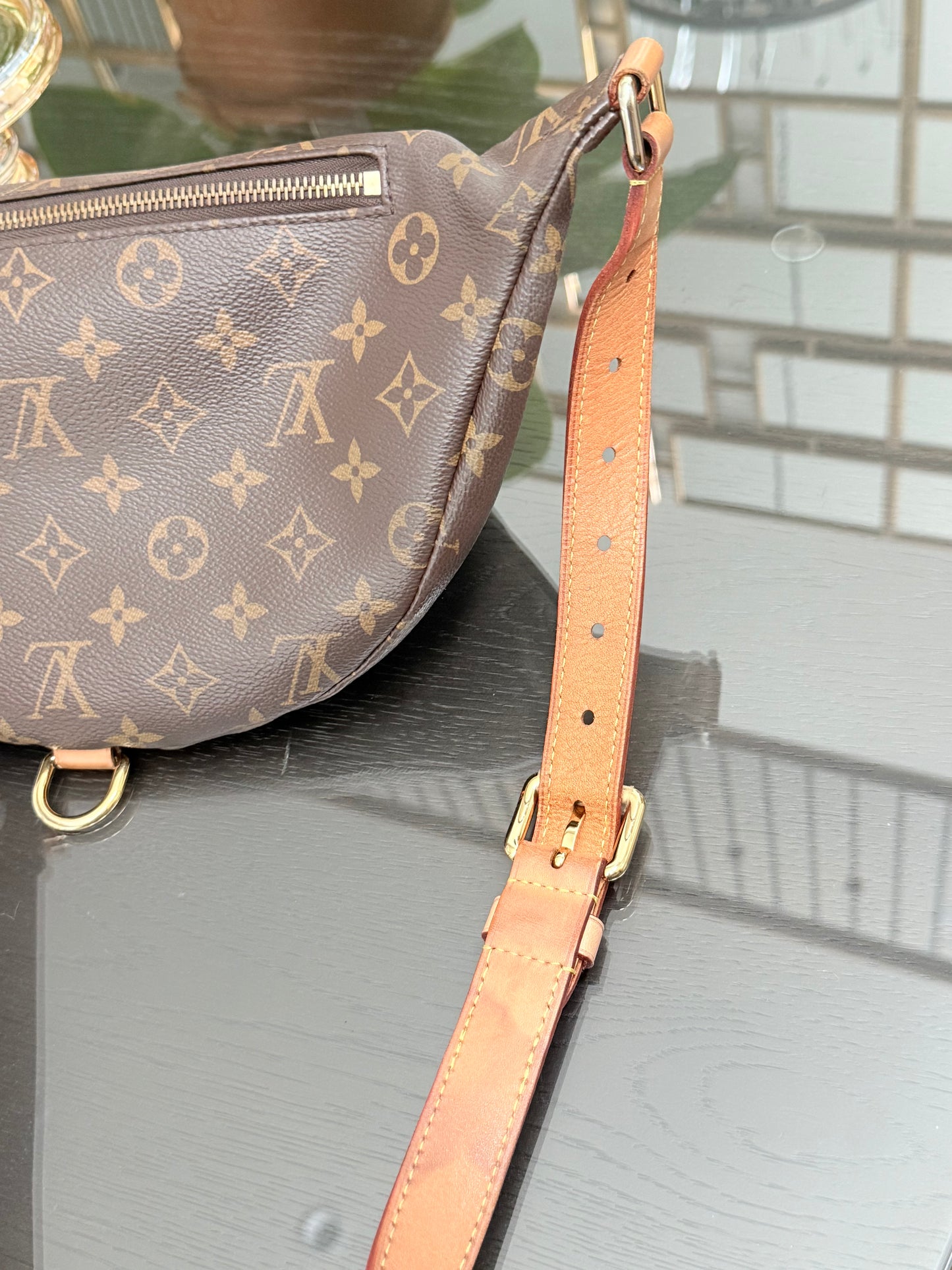Bumbag Monogram - 🗓️ Year 2019