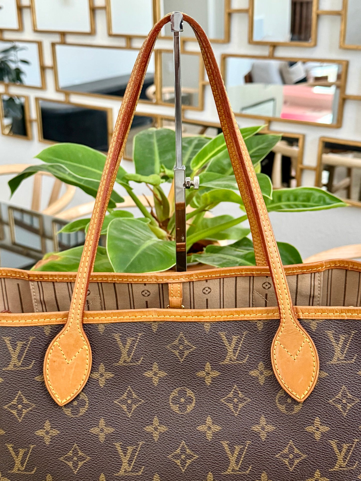 Neverfull MM with Dustbag 🗓️ Year: 2008