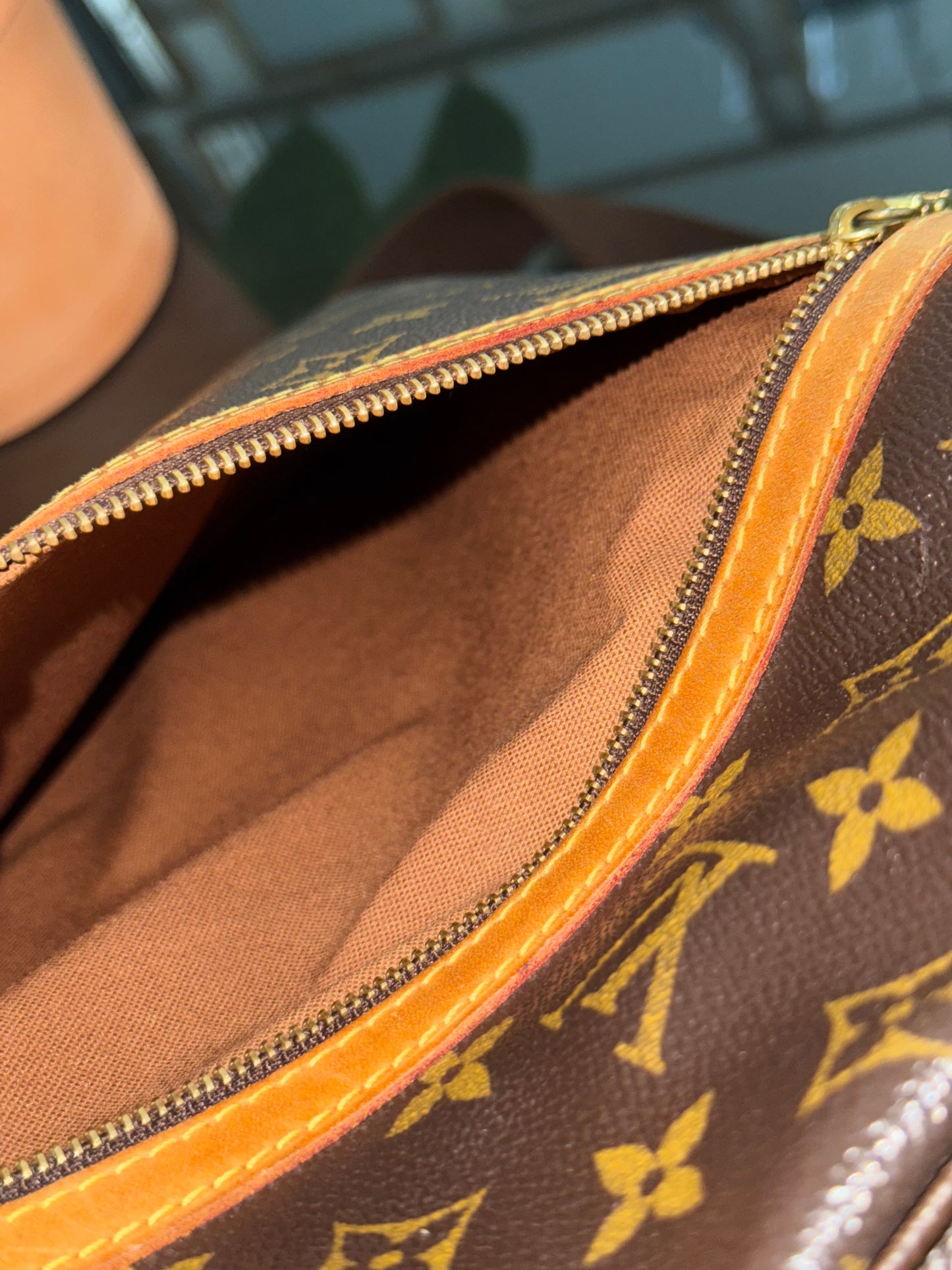 Sac Boshpore 2 Way bag in Monogram ๐๏ธ Year: 2005