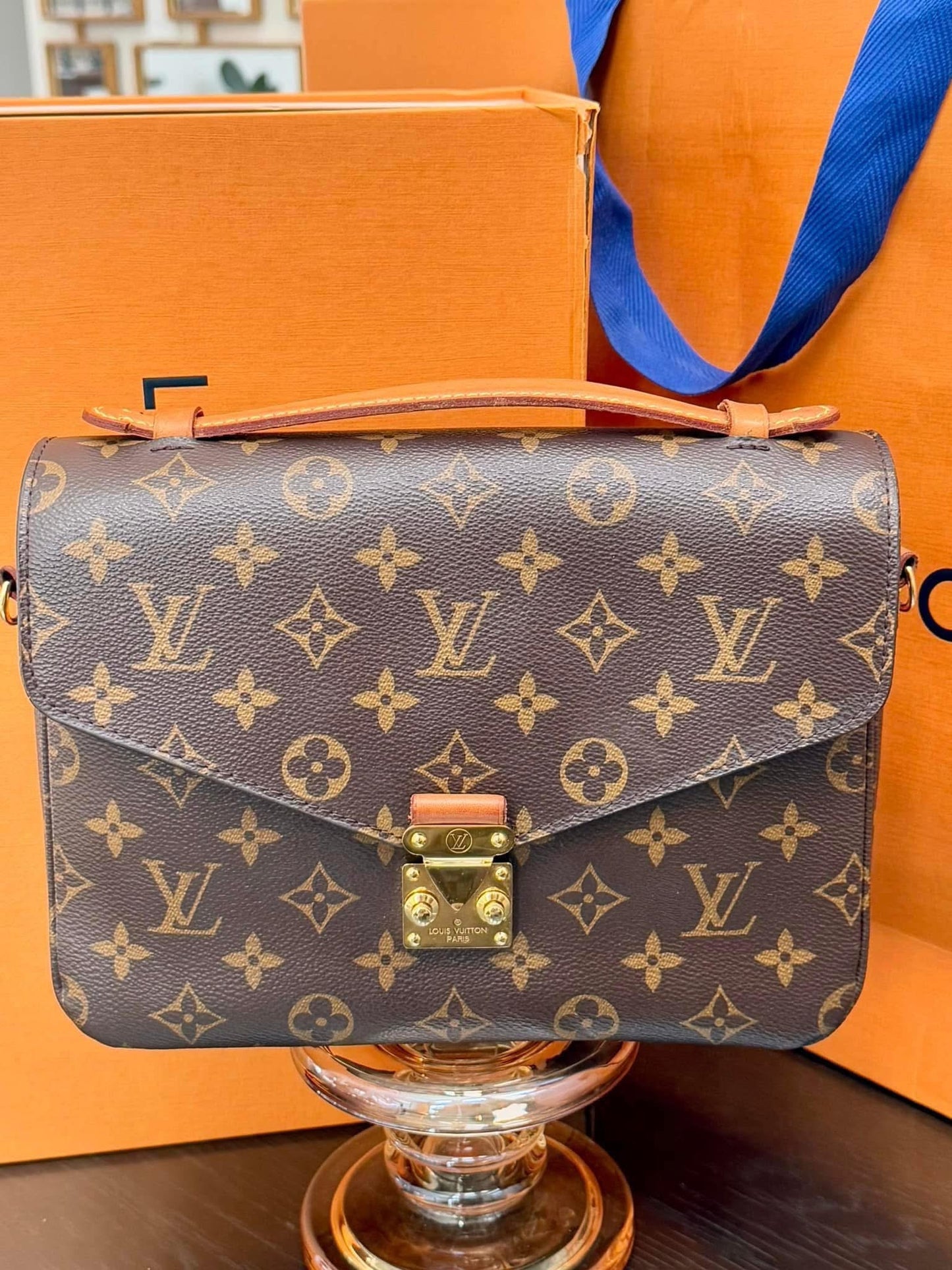Pochette Metis with Box, Dustbag and Paper bag -Microchip & Authenticed
