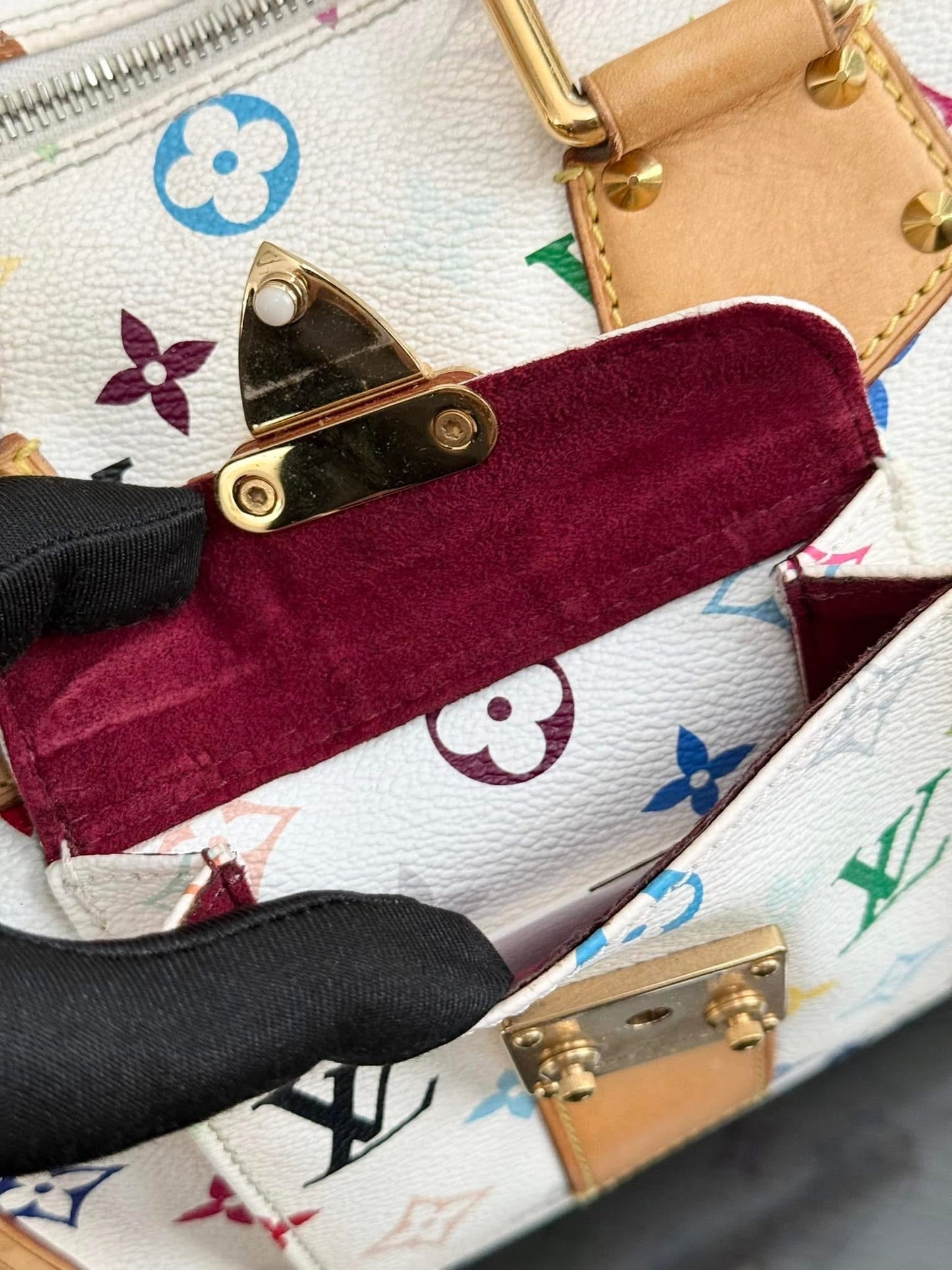 Multicolor Speedy 30 with Dustbag, clochette and keys π π
Year: 2007