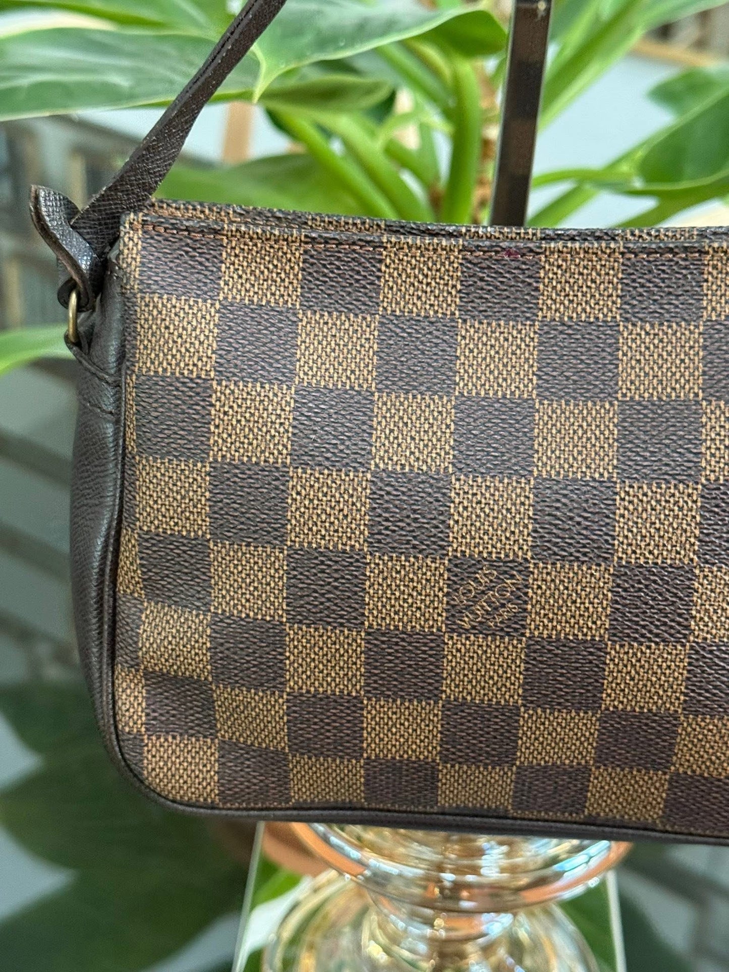 Damier Ebene Trousse Pochette - ๐
Year: 2008