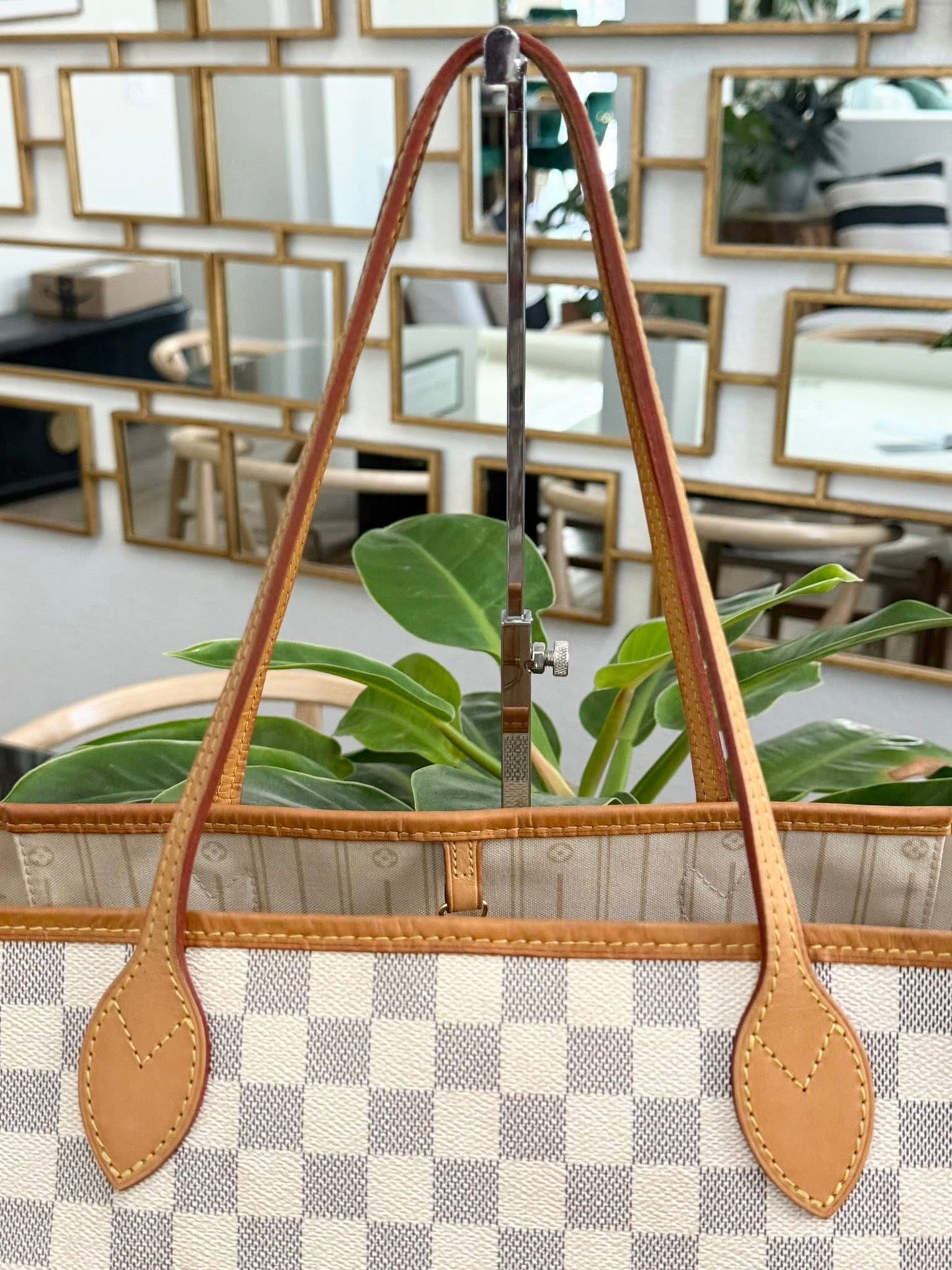 Neverfull GM in Azur with Dustbag Insert Organizer 🗓️ Year: 2012