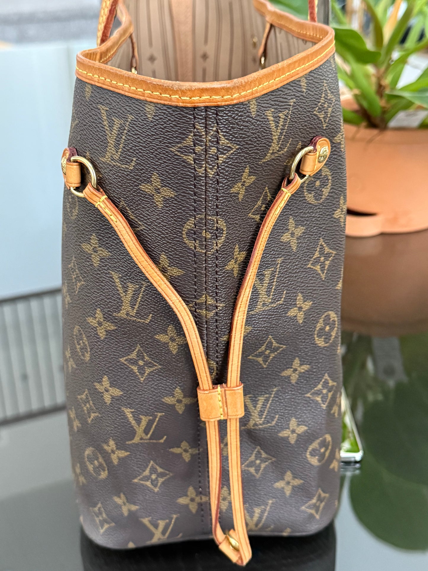 Neverfull MM with Dustbag 🗓️ Year: 2008