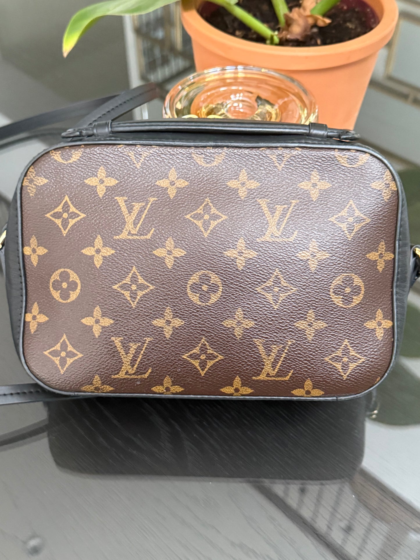 Saintonge Monogram Noir Crossbody -🗓️ Year: 2018