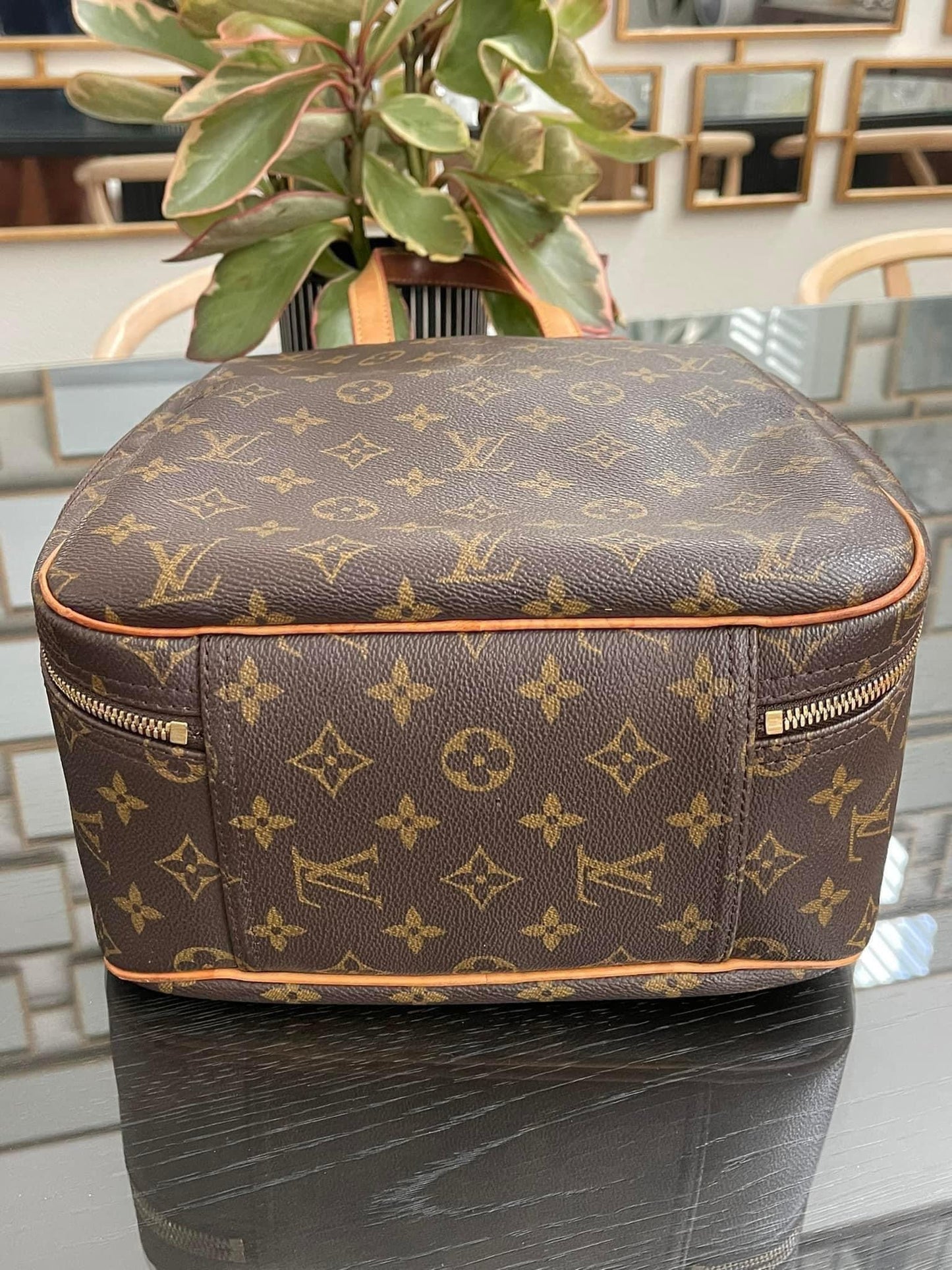 Excursion Shoe Bag -Year: 2000