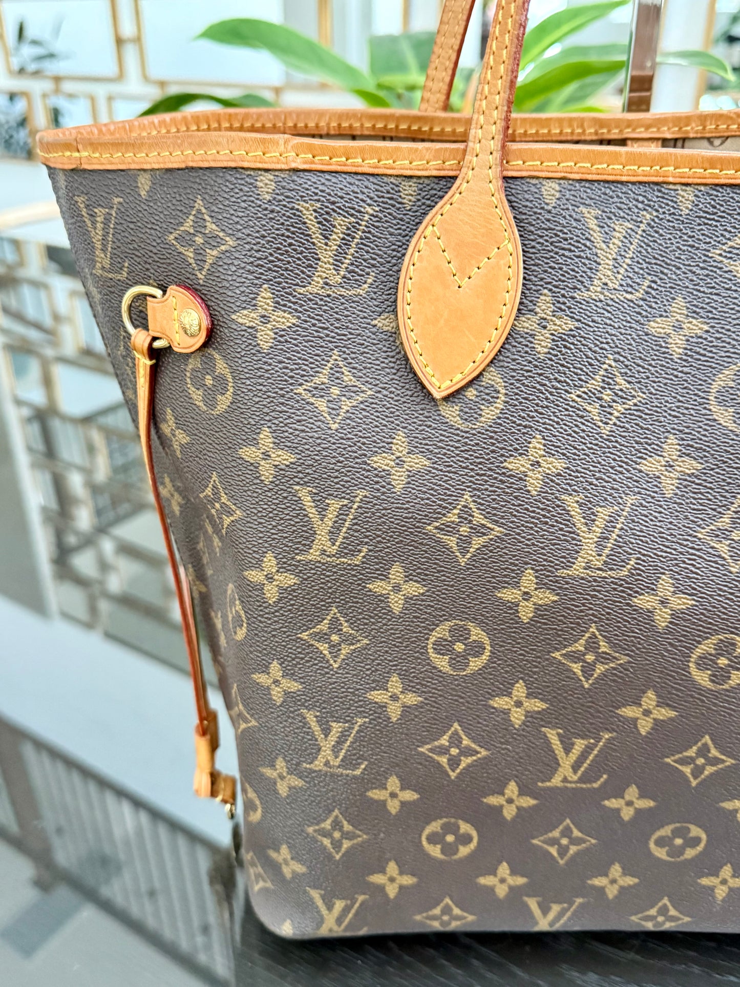 Neverfull MM with Dustbag 🗓️ Year: 2008