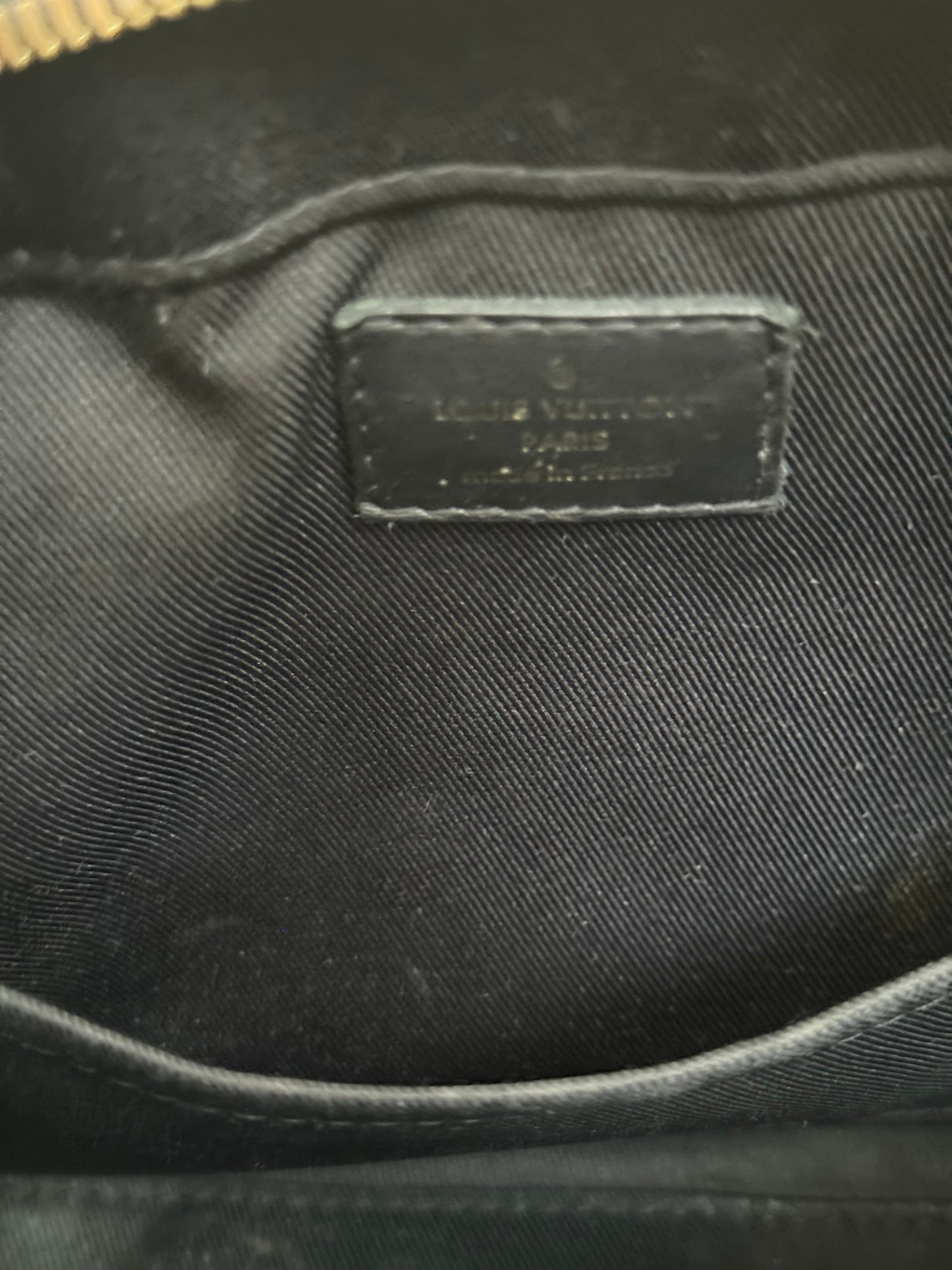 Saintonge Monogram Noir Crossbody -🗓️ Year: 2018