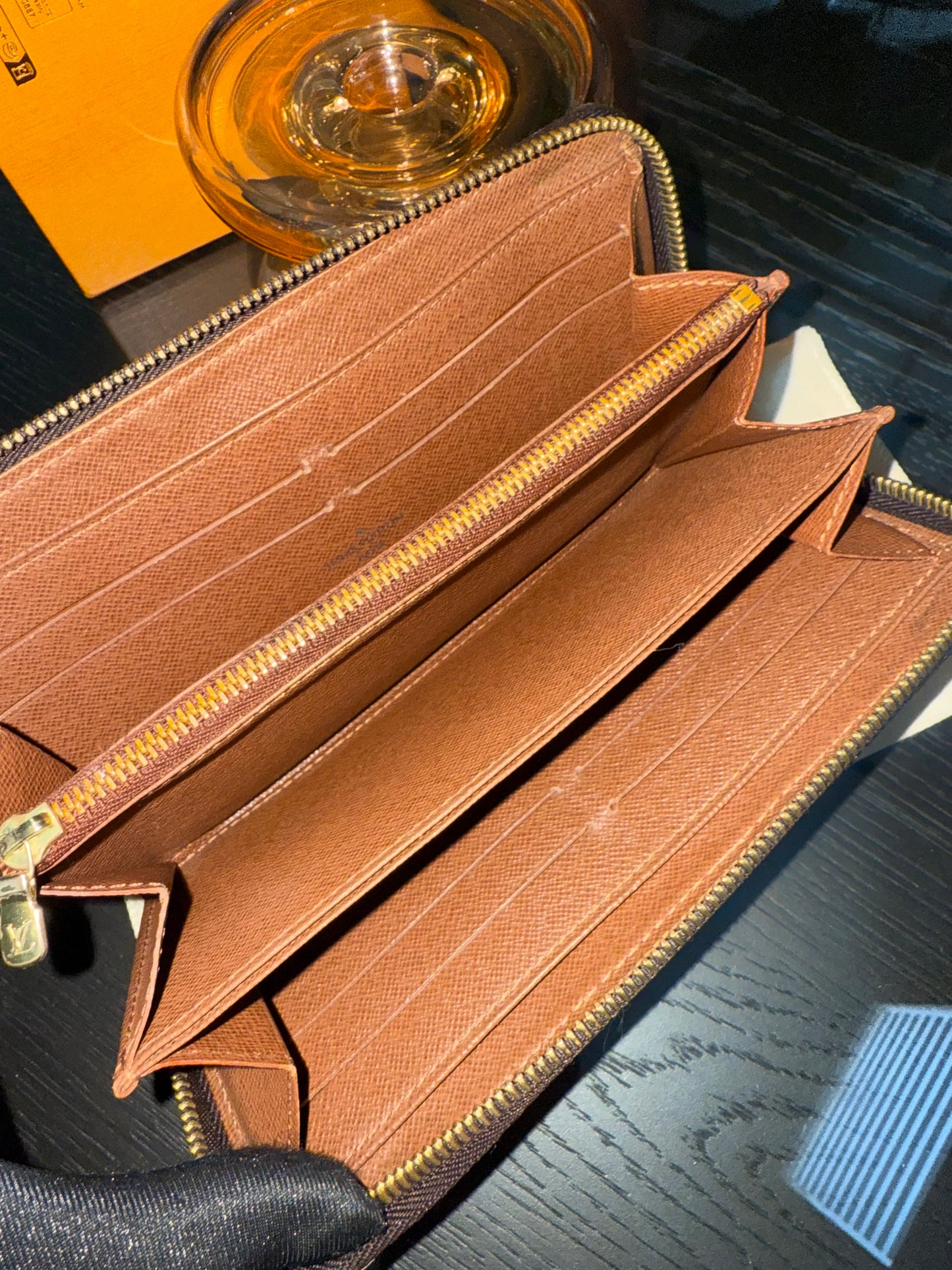 Zippy Long Wallet in Monogram with Dustbag and Box π
Year: 2009