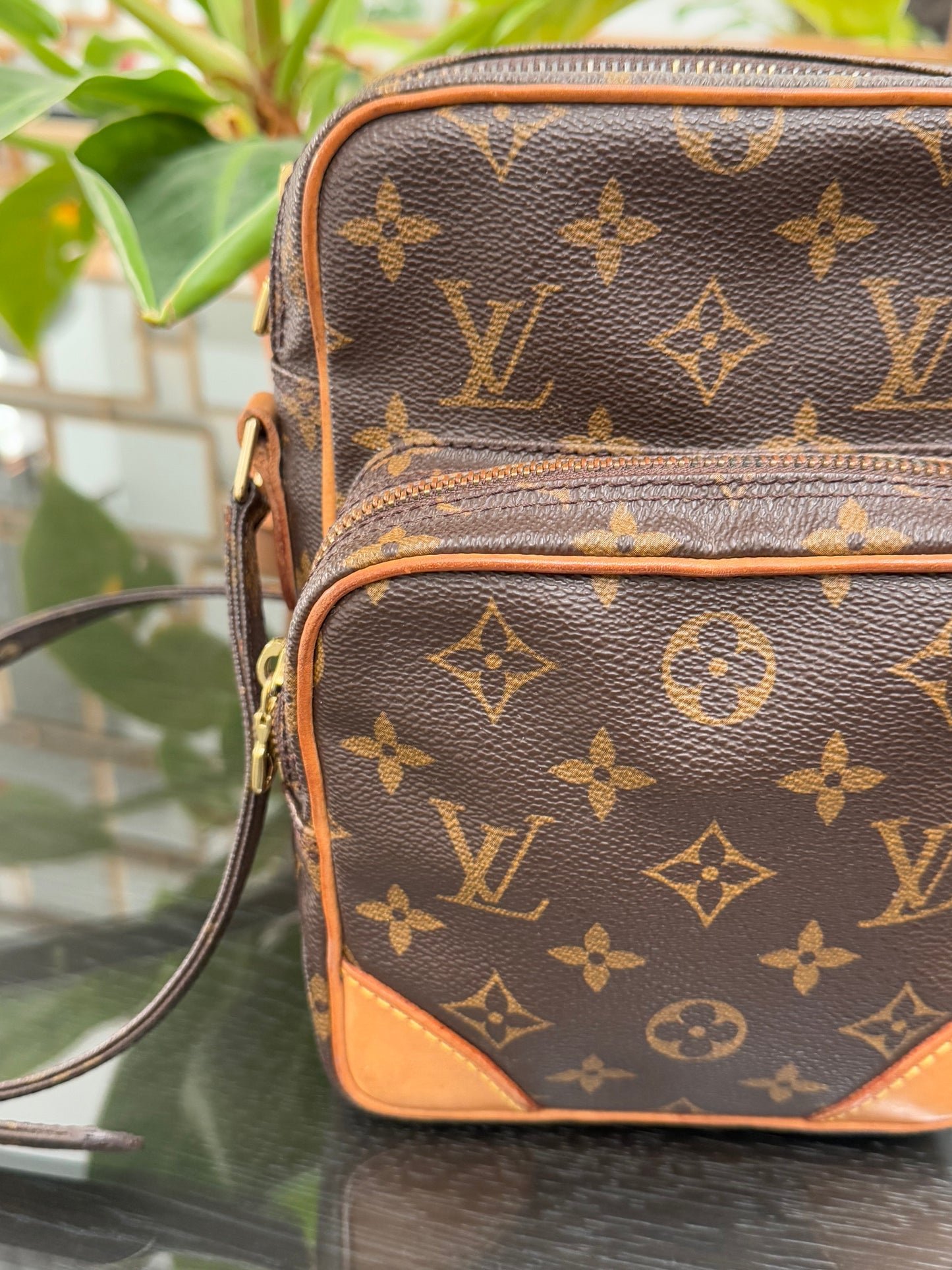 Amazon Crossbody Bag -Year: 1997
