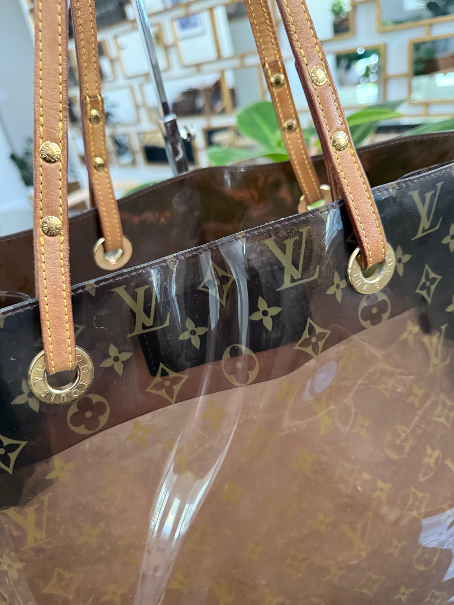 Clear Monogram Vinyl Cabas Cruise GM Tote- ๐
Year: 2000