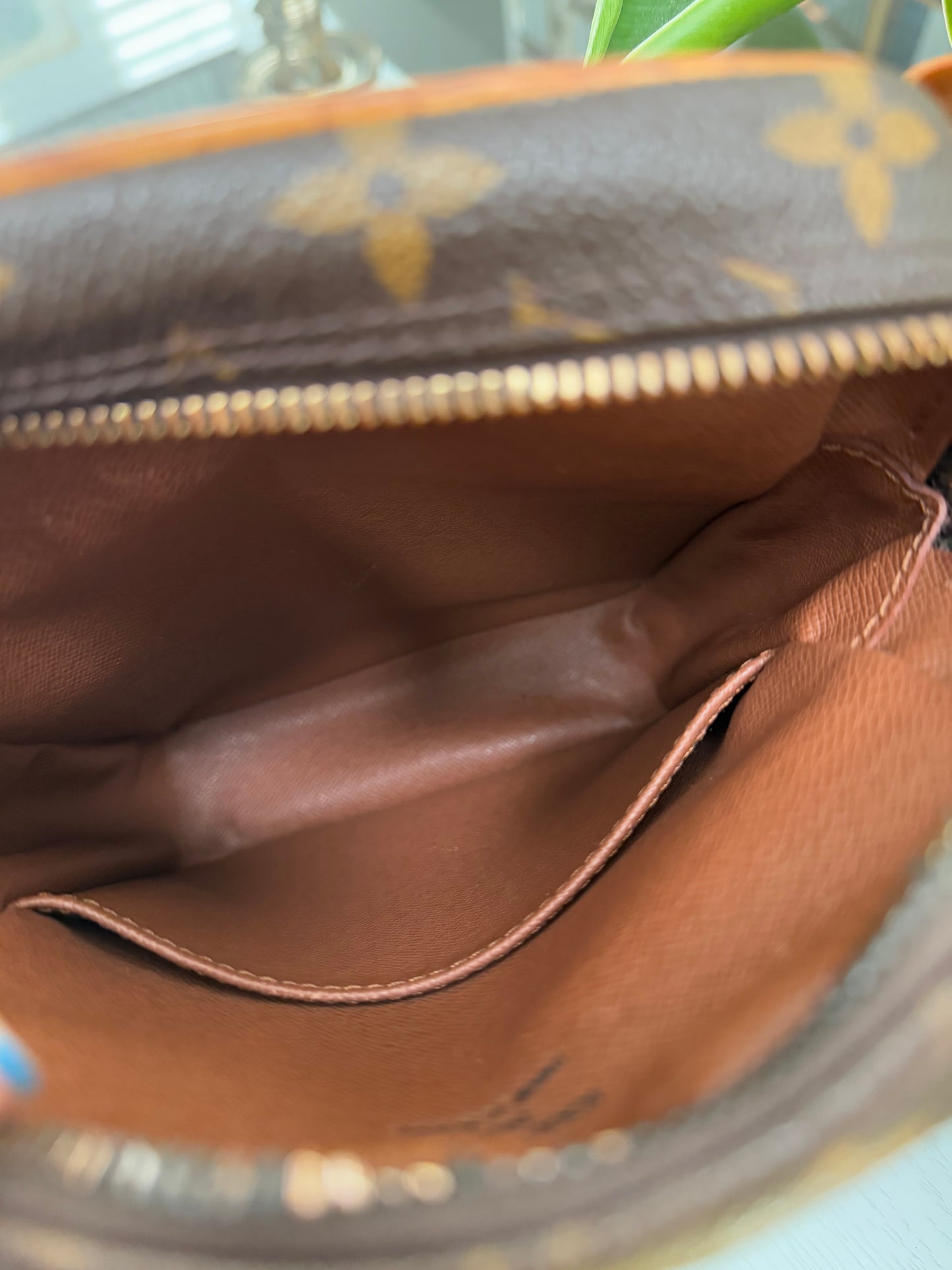 Amazon Crossbody Bag -Year: 1997