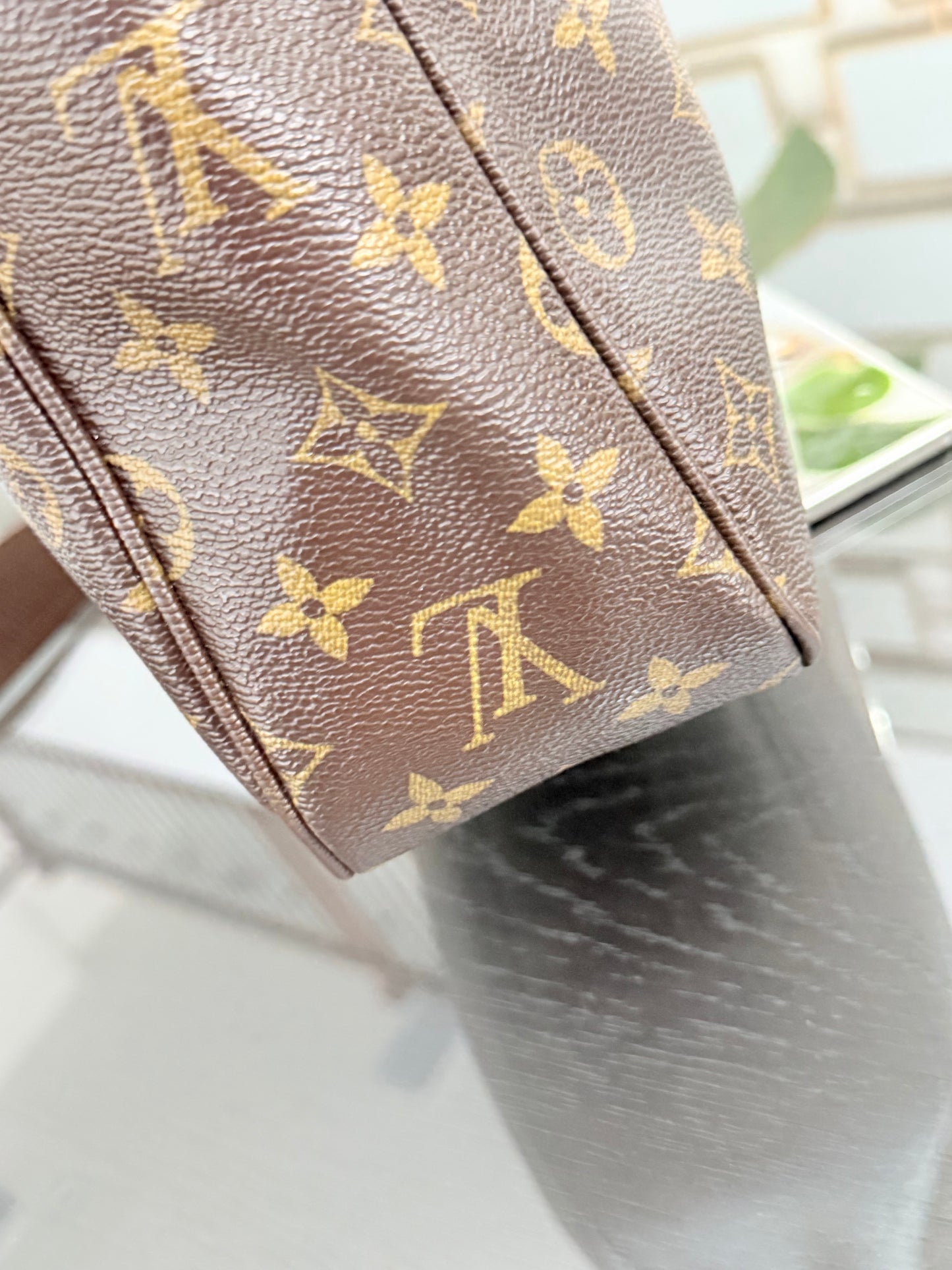 Sac Boshpore 2 Way bag in Monogram ๐๏ธ Year: 2005