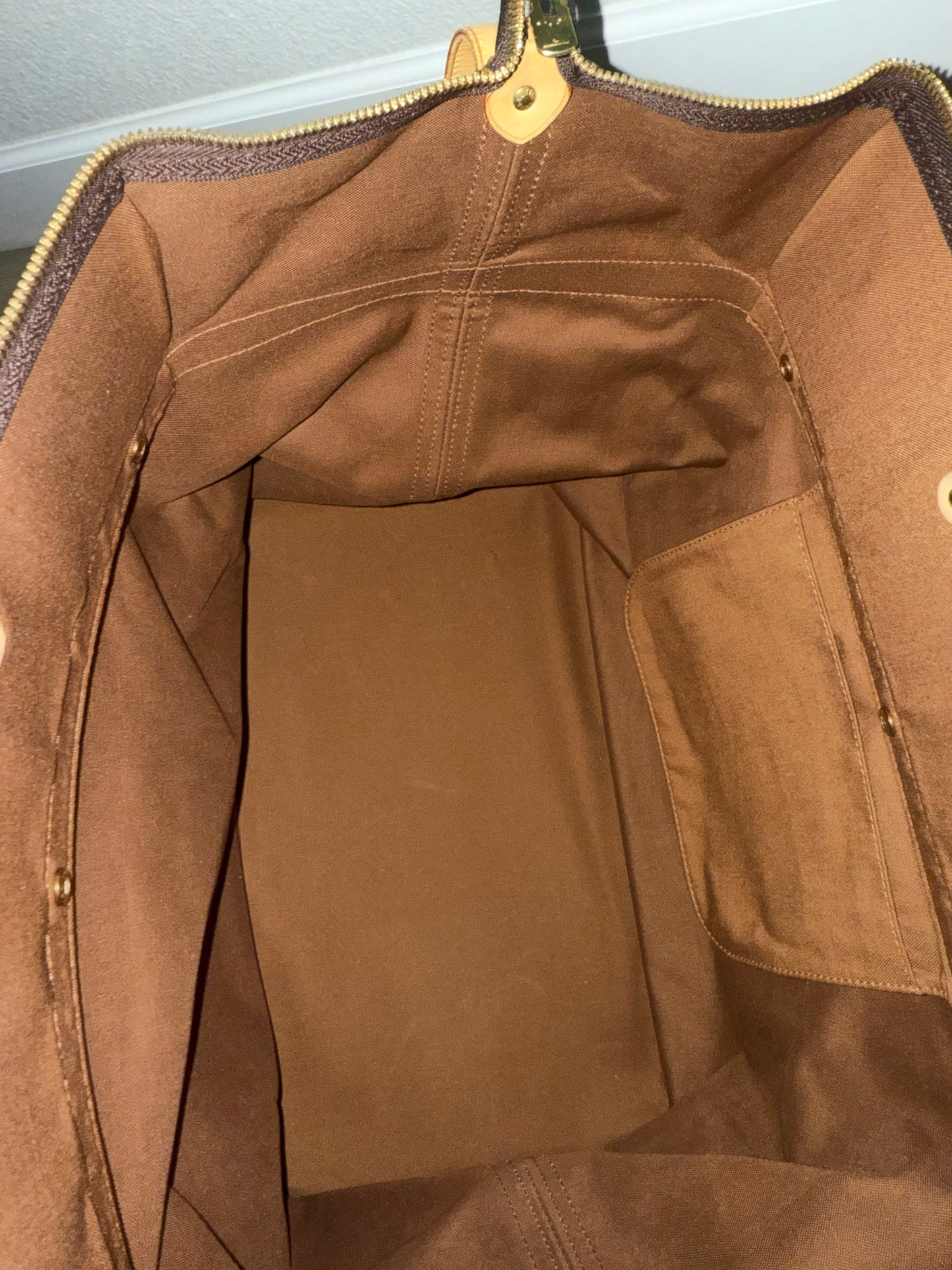 Cruiser 45 with Luggage tag and poignet ποΈ Year: 1999
