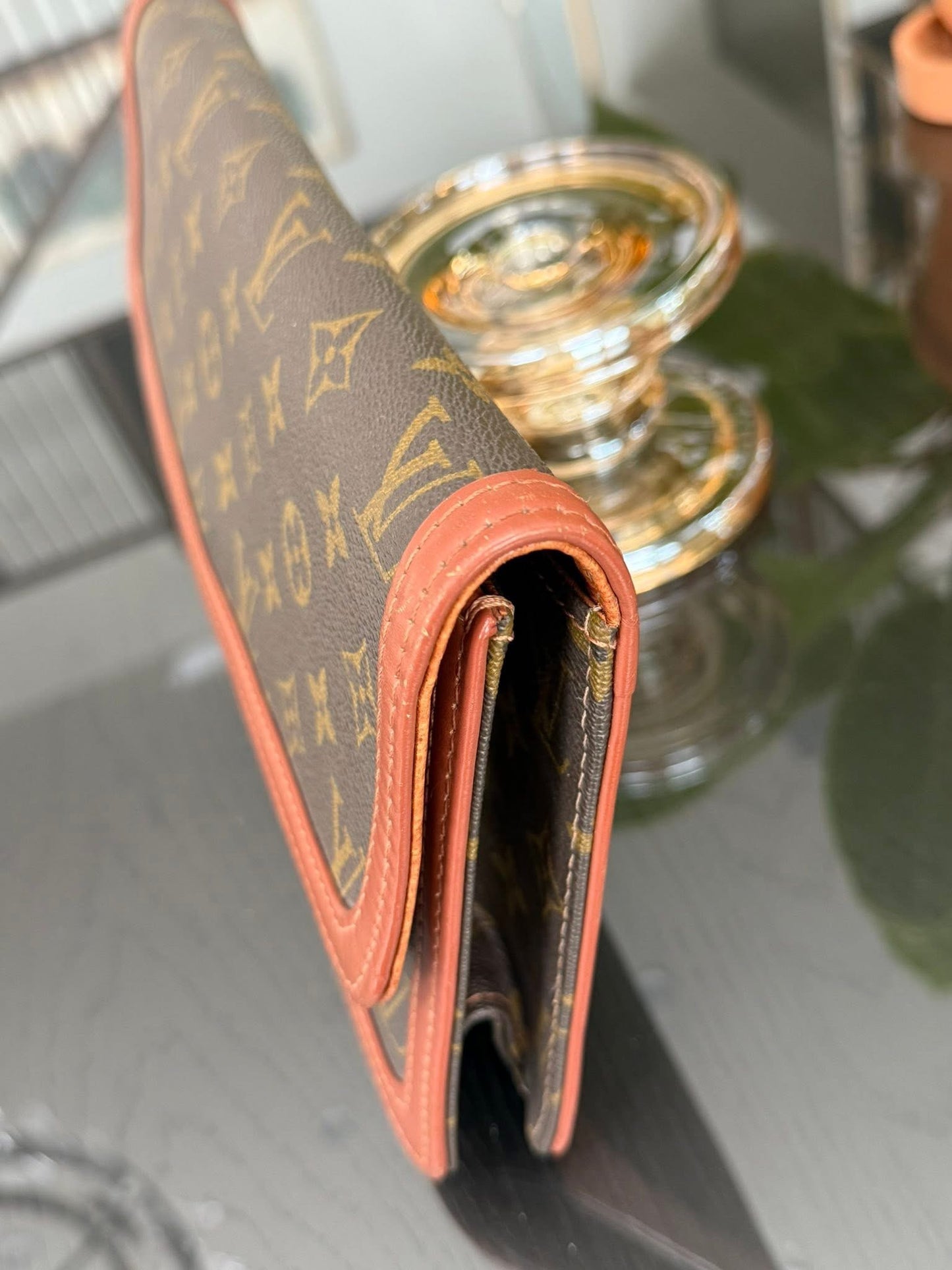 Pochette Dame Clutch
๐๏ธ Pre Date Code