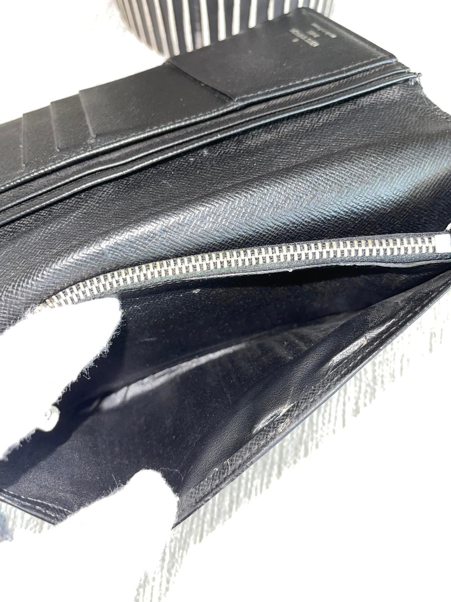 Brazza Wallet in Damier Graphite -Year 1999