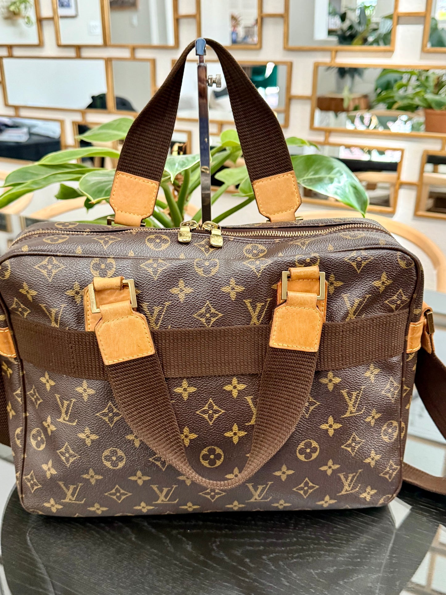 Sac Boshpore 2 Way bag in Monogram ๐๏ธ Year: 2005