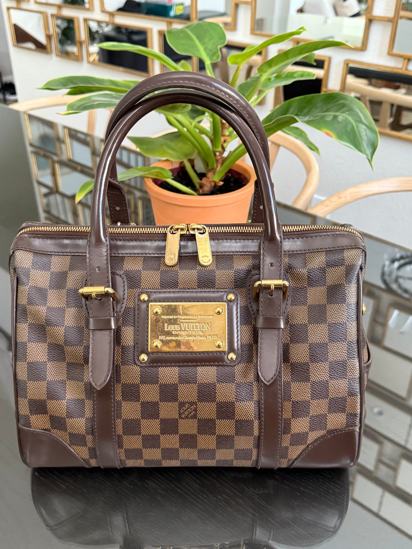 Berkeley Damier Ebene with Dustbag 🗓️ Year: 2009