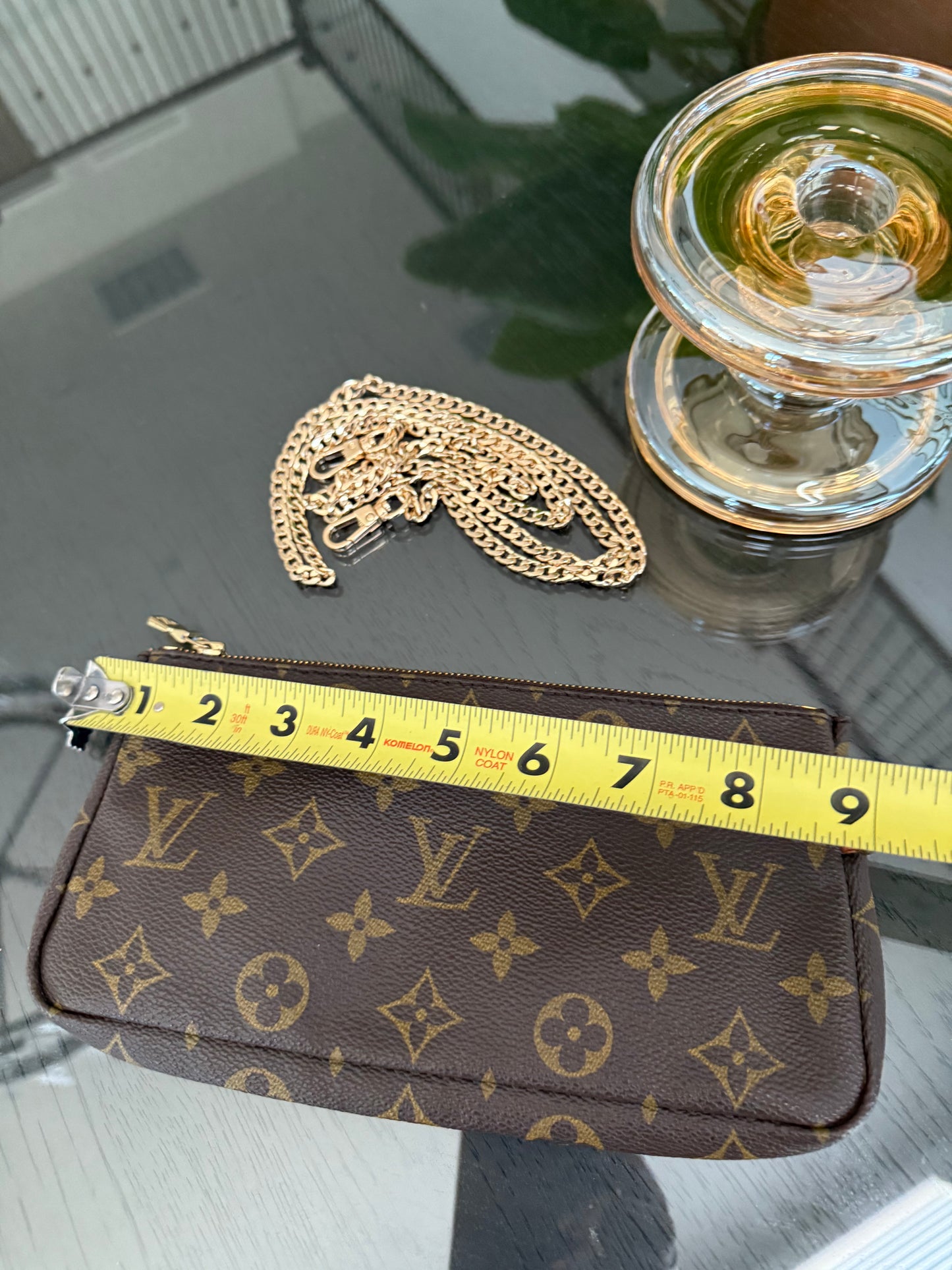 Sac Shopping Pouch with Generic Gold Strap