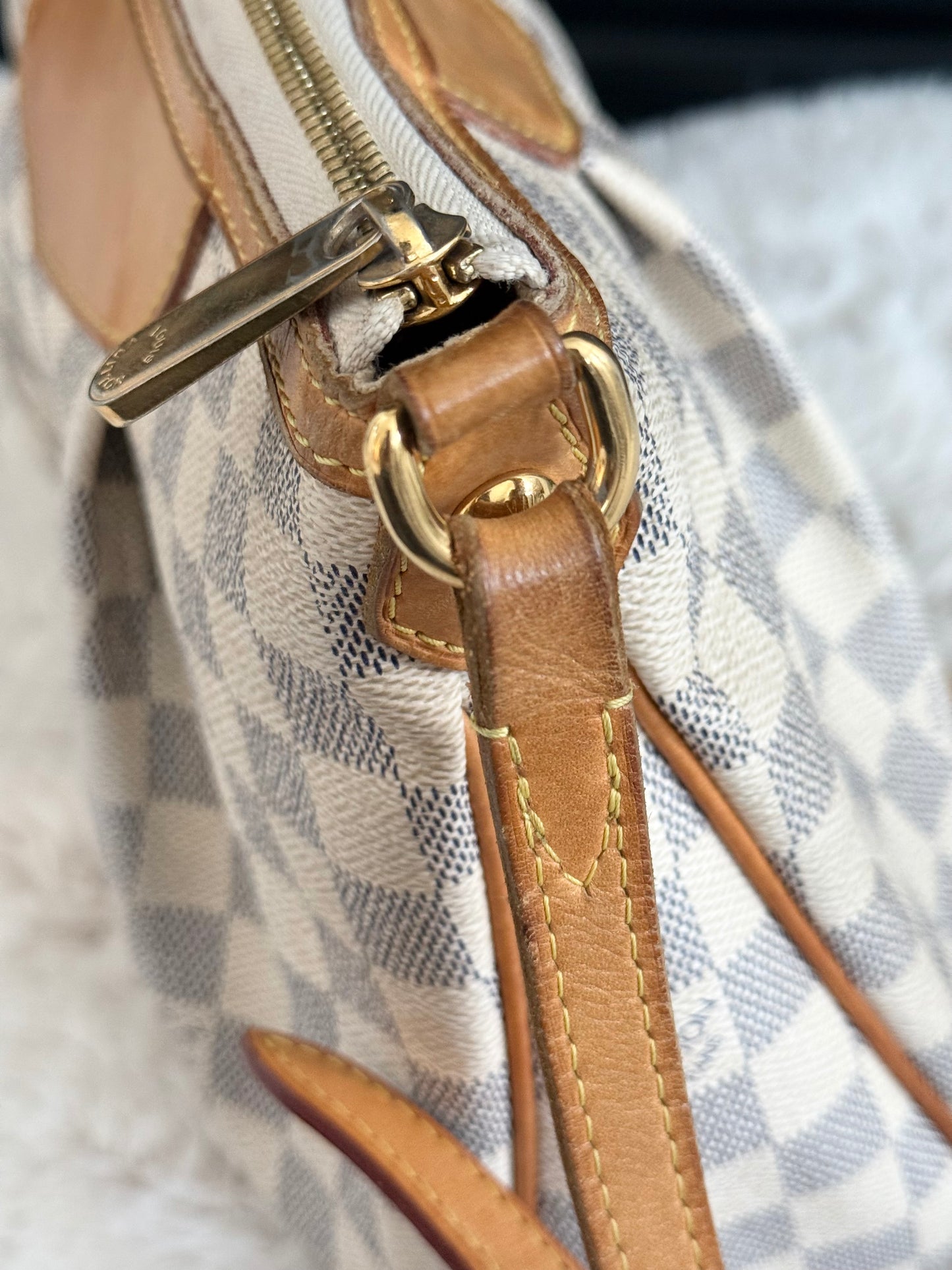 Siracusa PM Crossbody - Year 2012