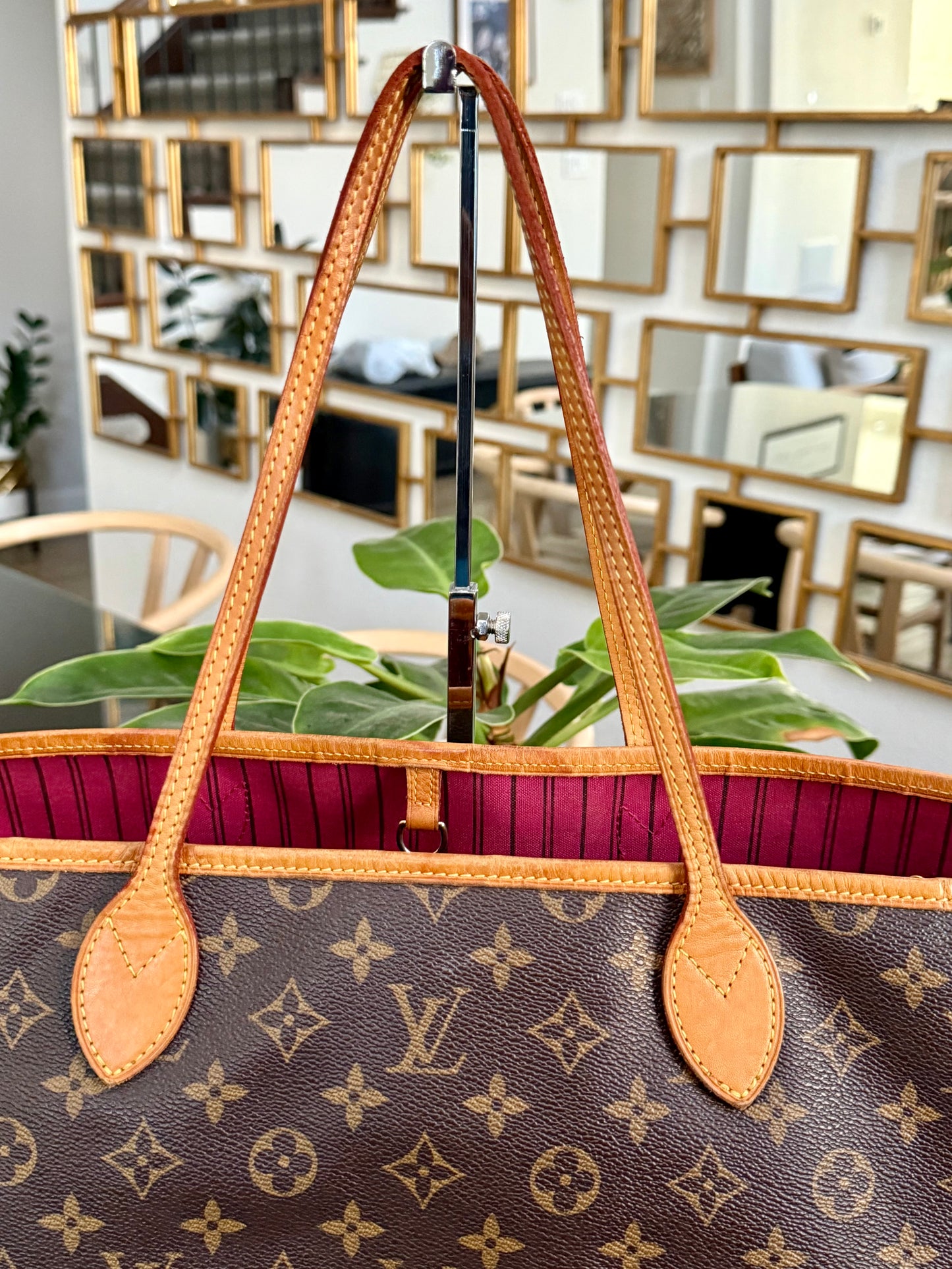 Neverfull GM in Peony with Dustbag 🗓️ Year: 2016