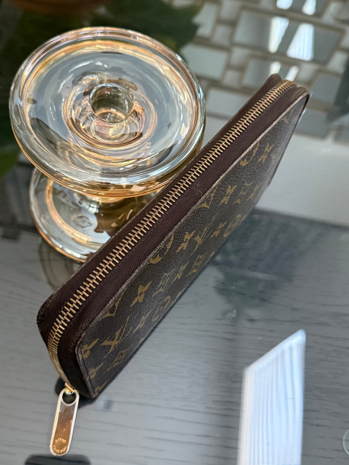 Zippy Wallet Organizer ๐
Year: 2008