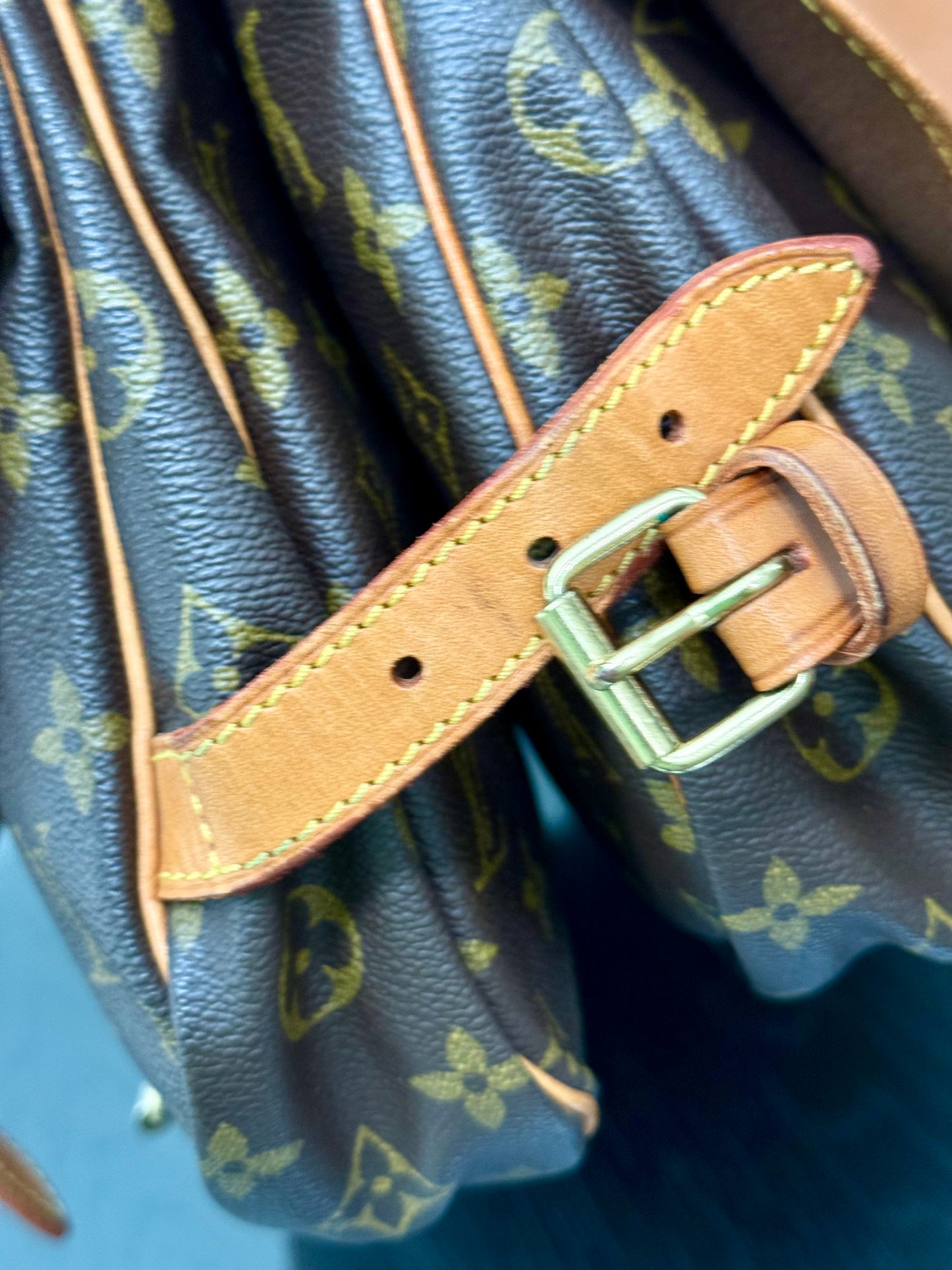 Saumur 30 Crossbody -Year: 1994