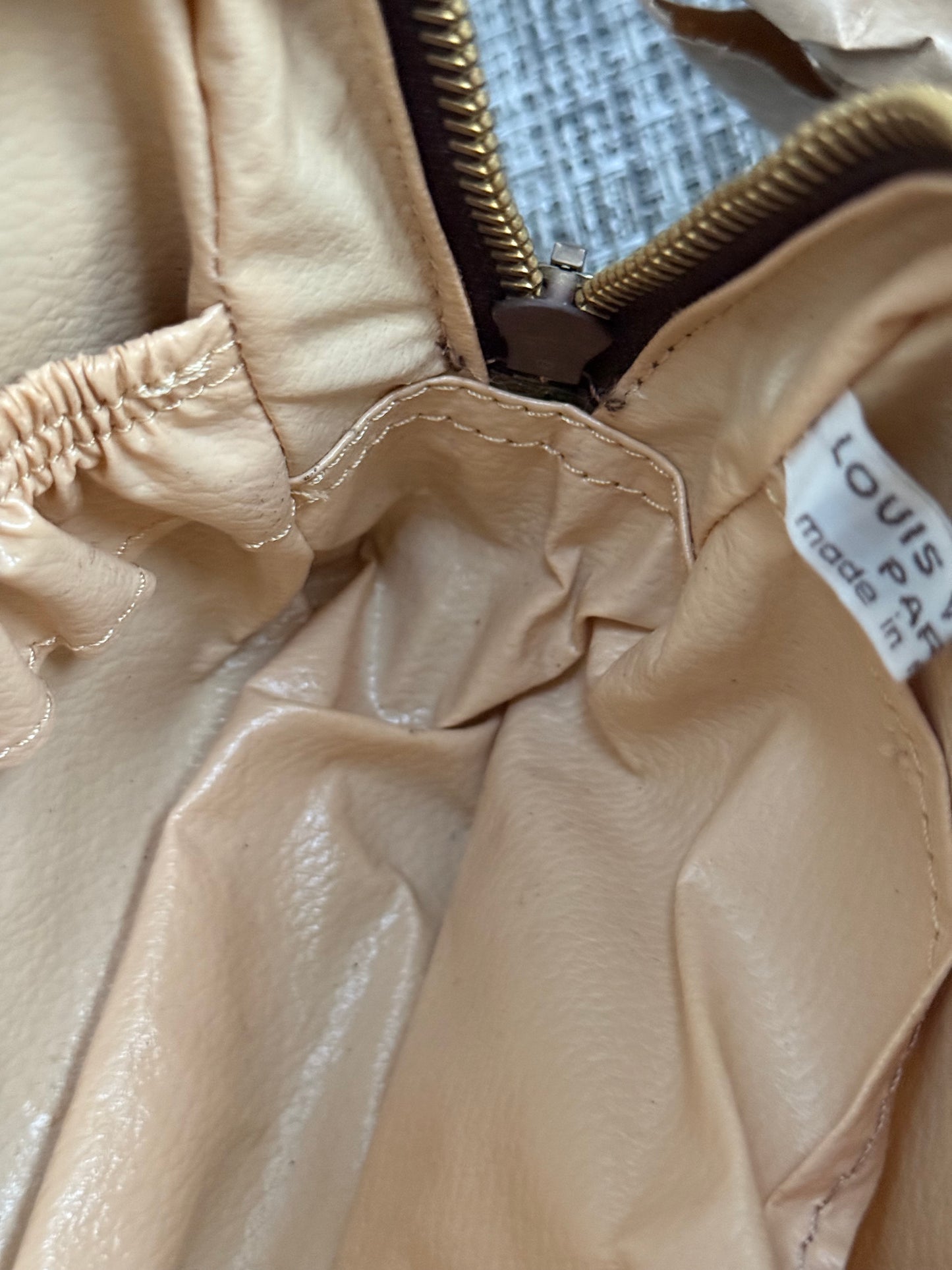 Trousse 18 -Pre Date Code
