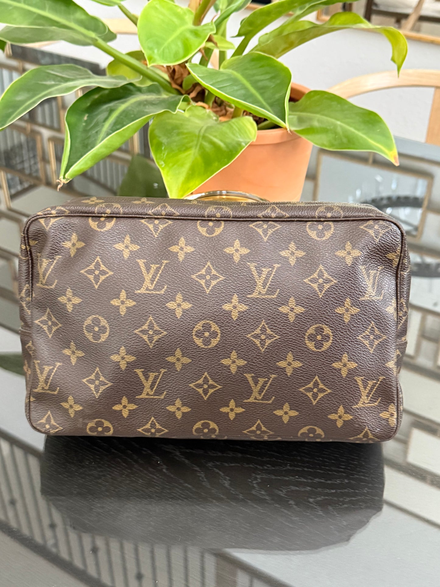Trousse 28 -Year 1986