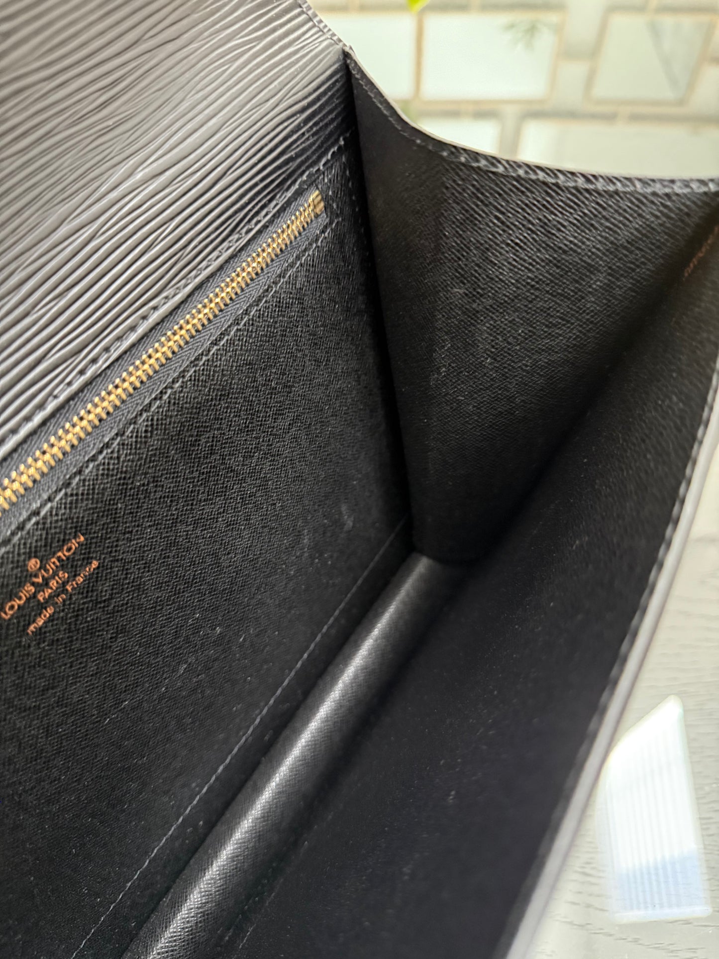 Epi Black Monceau 28 Crossbody 2 Way Bag - 📅 Year: 1997