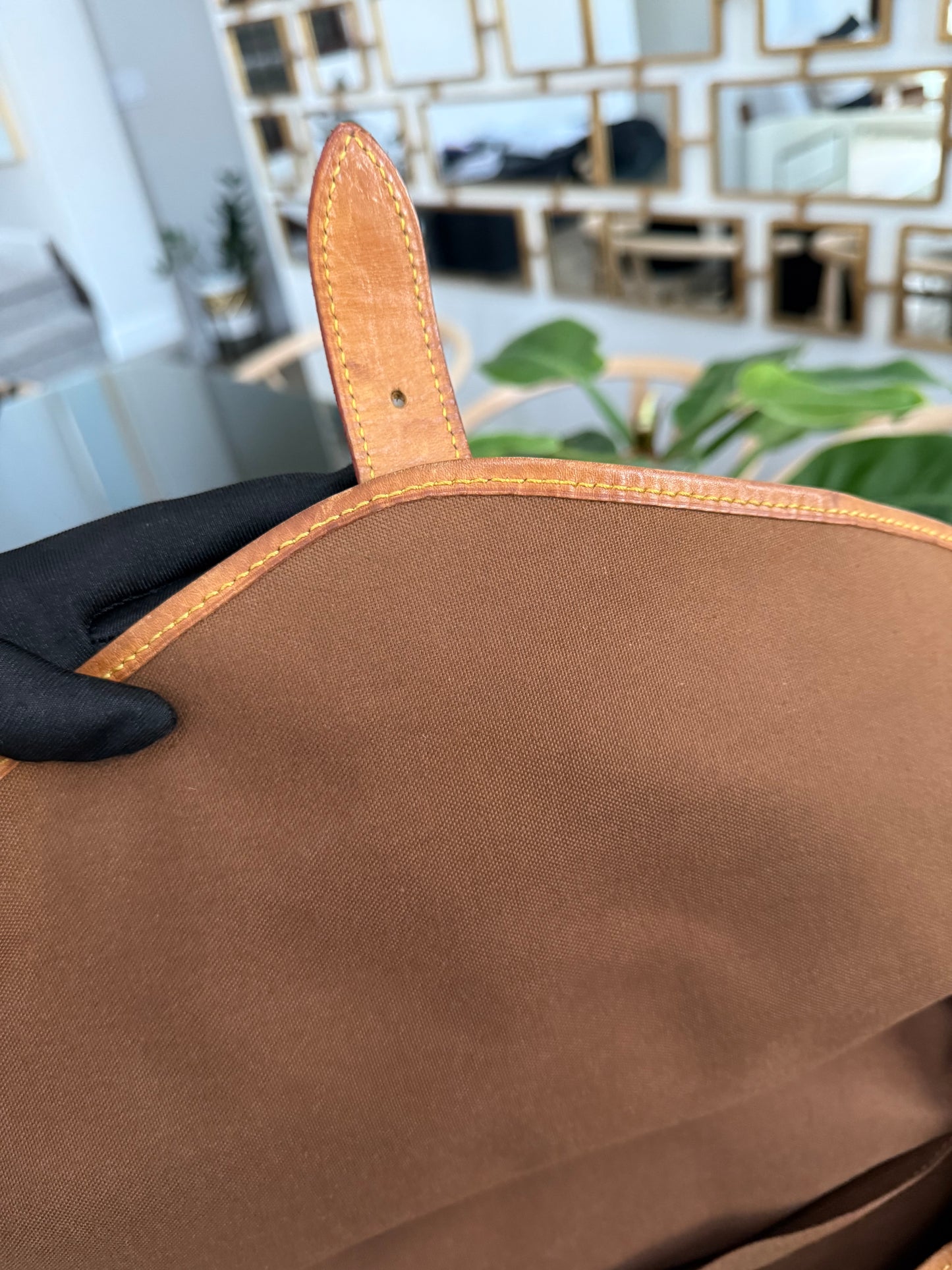 Saumur 35 Crossbody -๐๏ธ Year: 1992