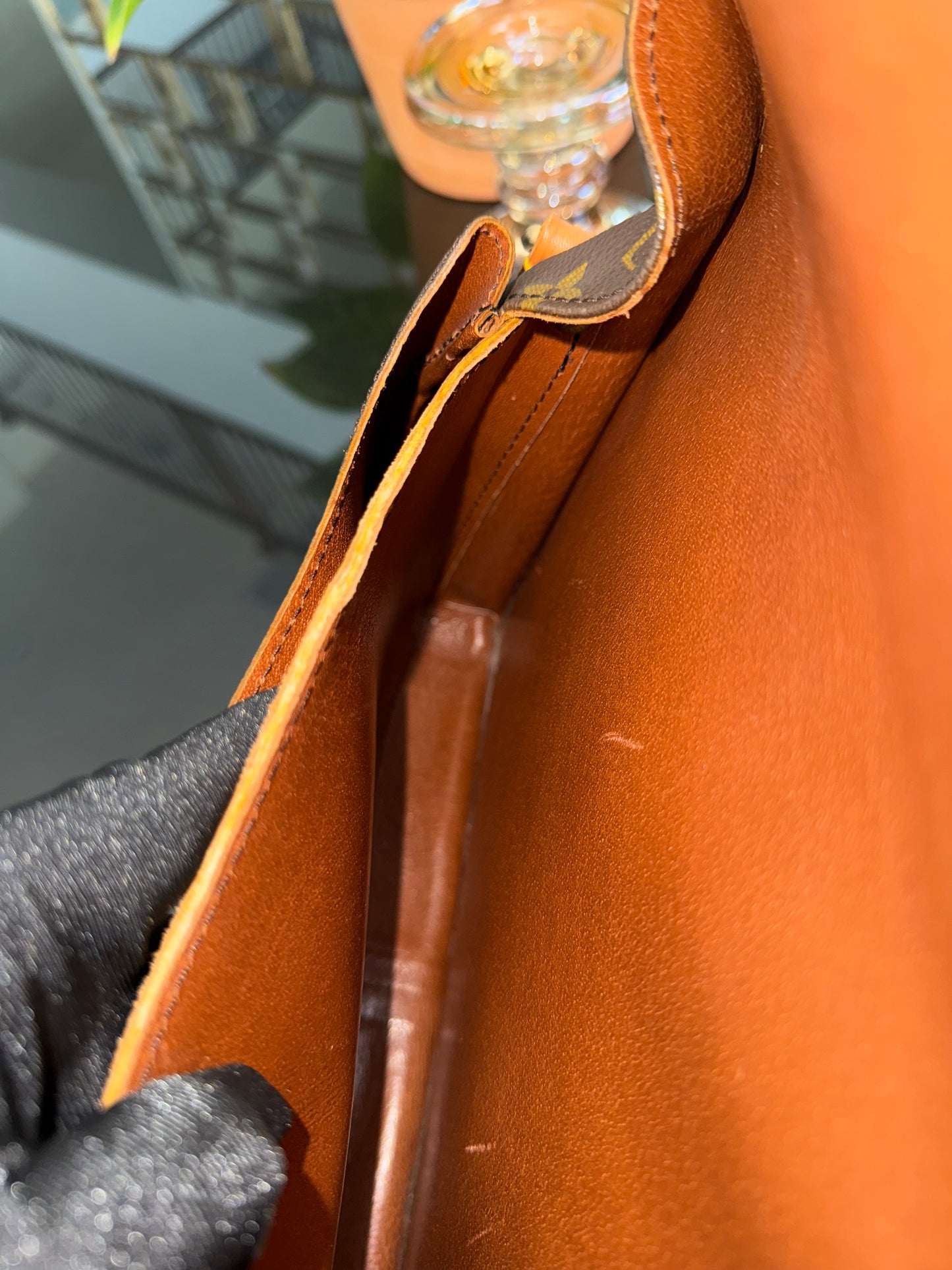 Cartouchiere GM Crossbody -🗓️ Year: 1982