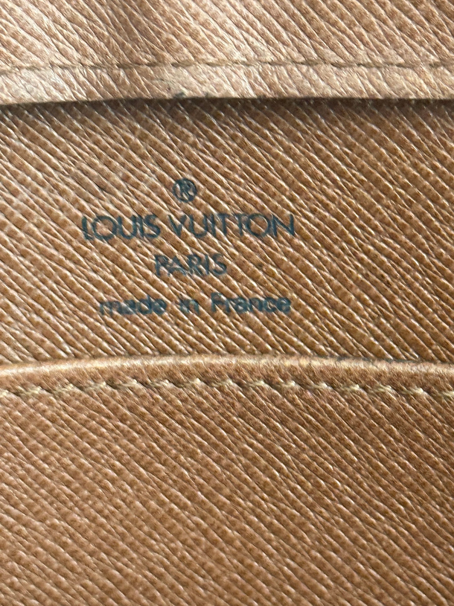 Orsay Clutch
๐๏ธ Year: 1995