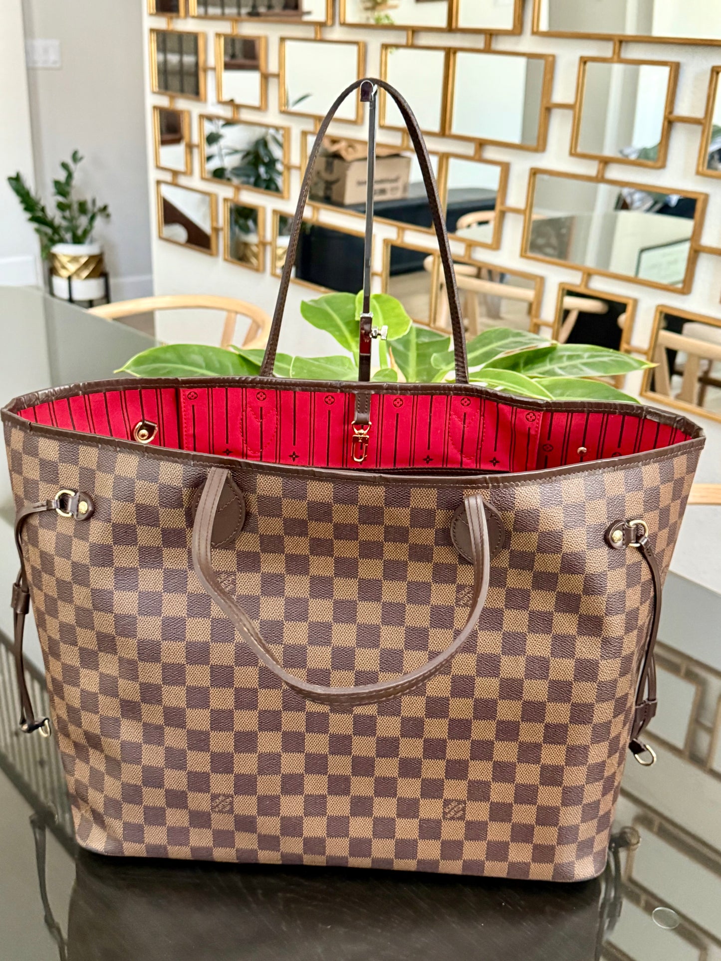 Neverfull GM in DE with Dustbag 🗓️ Year: 2009