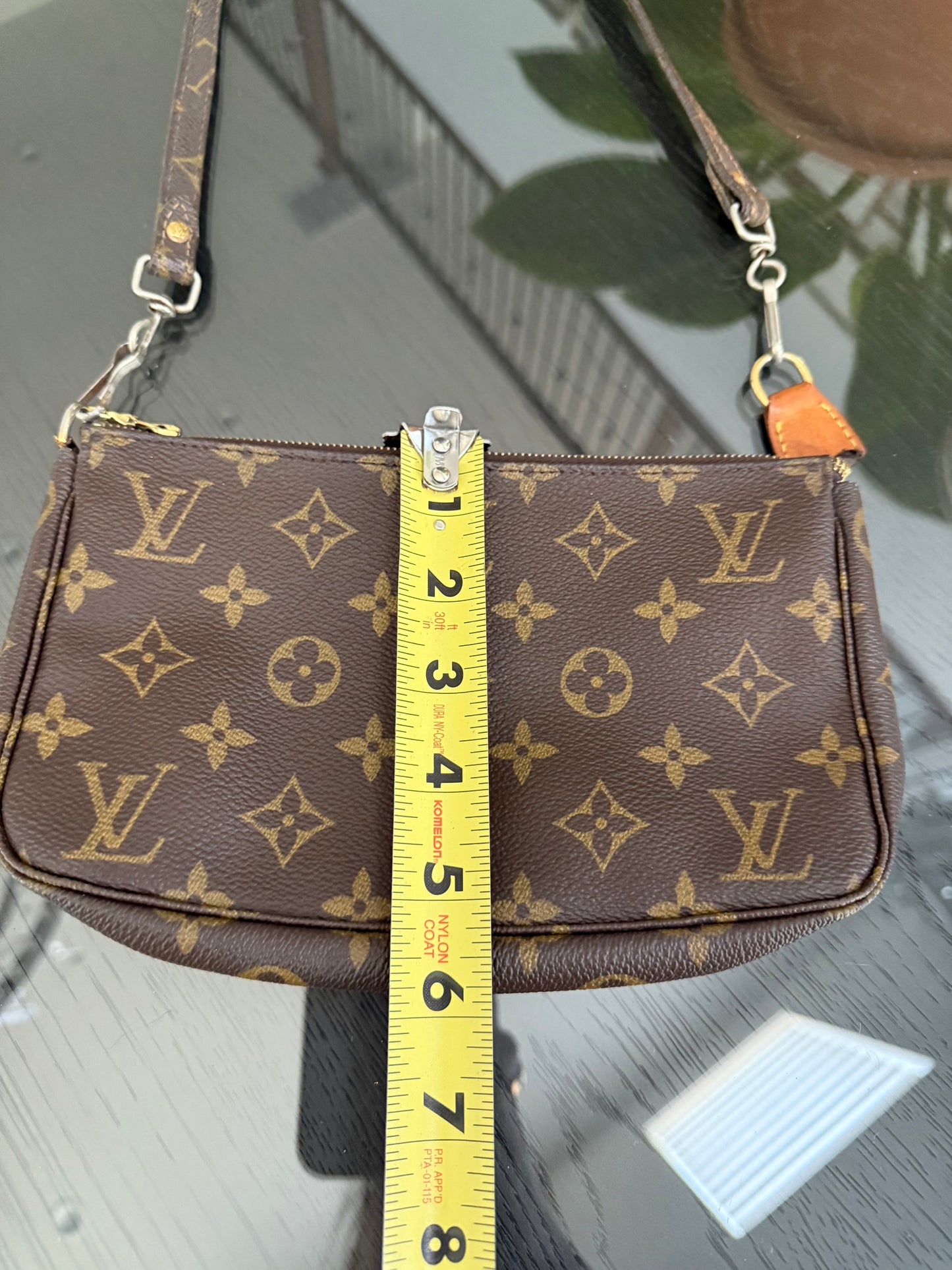 Pochette Accessories with Vintage Crossbody Strap - ๐
Year: 1999
